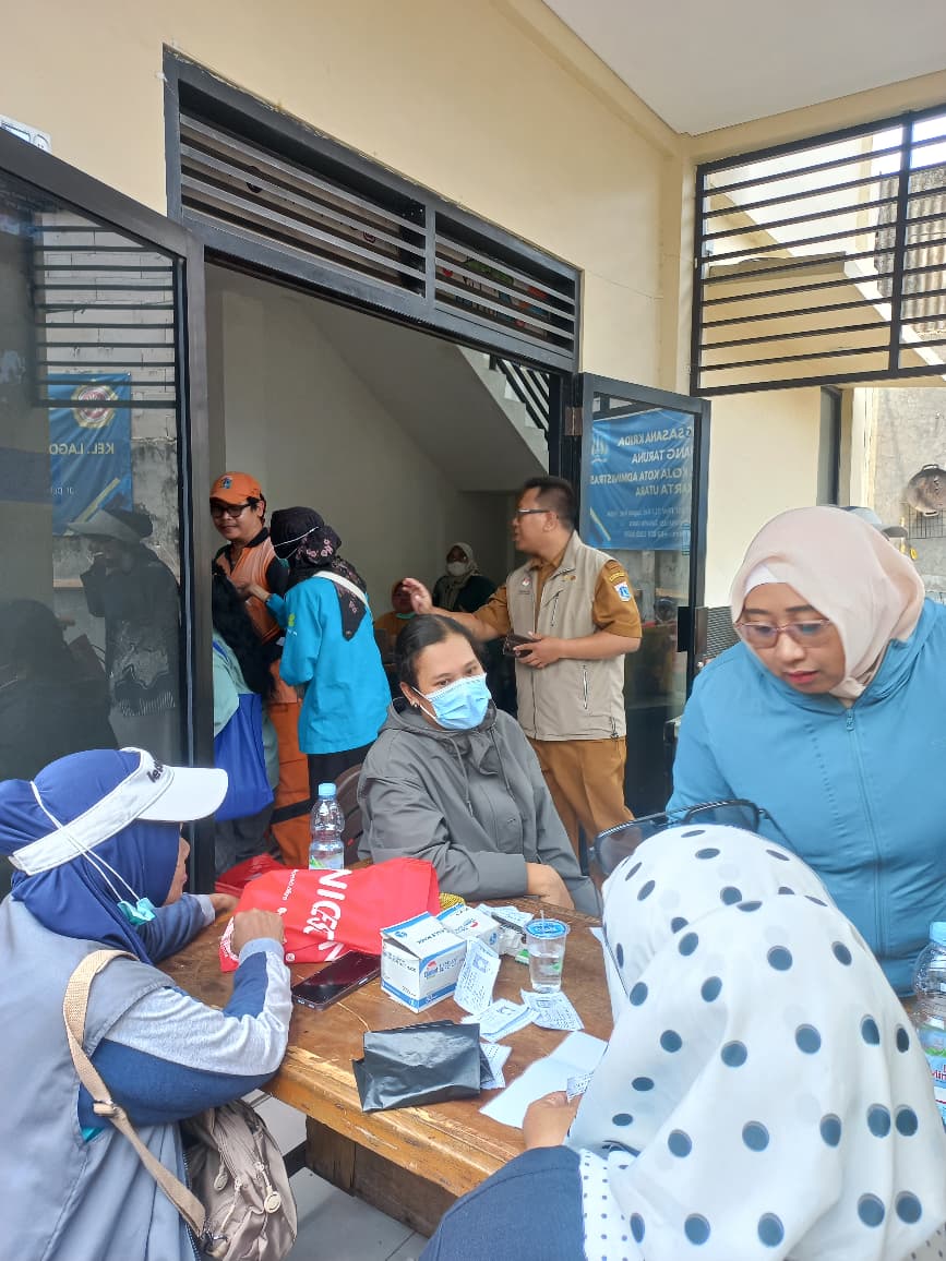 Pelaksanaan Kegiatan Tracing TB-CKG dengan Pemeriksaan X-Ray bagi Warga Kelurahan Lagoa 3