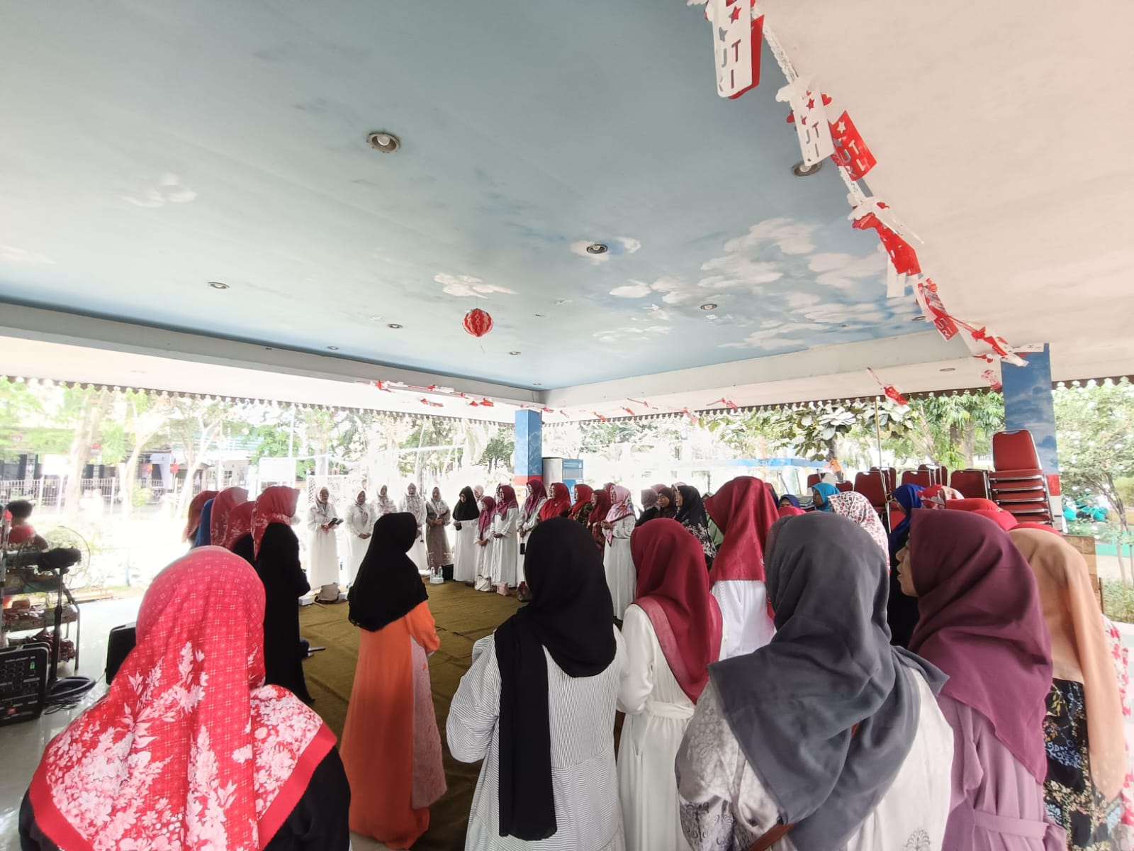 Pengajian Rutin PKK Kelurahan Tugu Utara Pererat Silaturahmi dan Kebersamaan 3