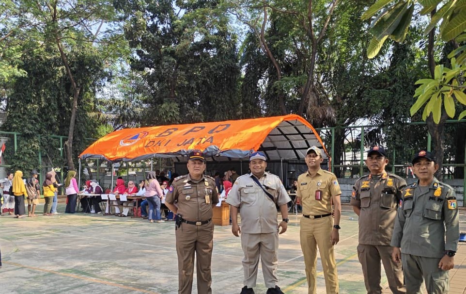 monitoring pengamanan penyaluran bantuan sosial berupa beras dari Kementerian Sosial Republik Indonesia 3