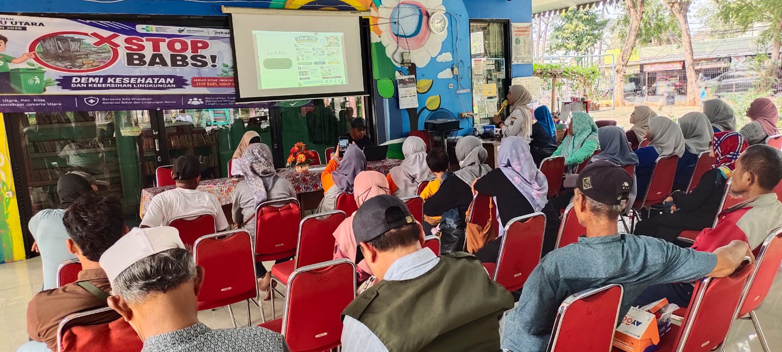 Giat Sosialisasi Penanganan BABS di Rptra Walang Baru 4