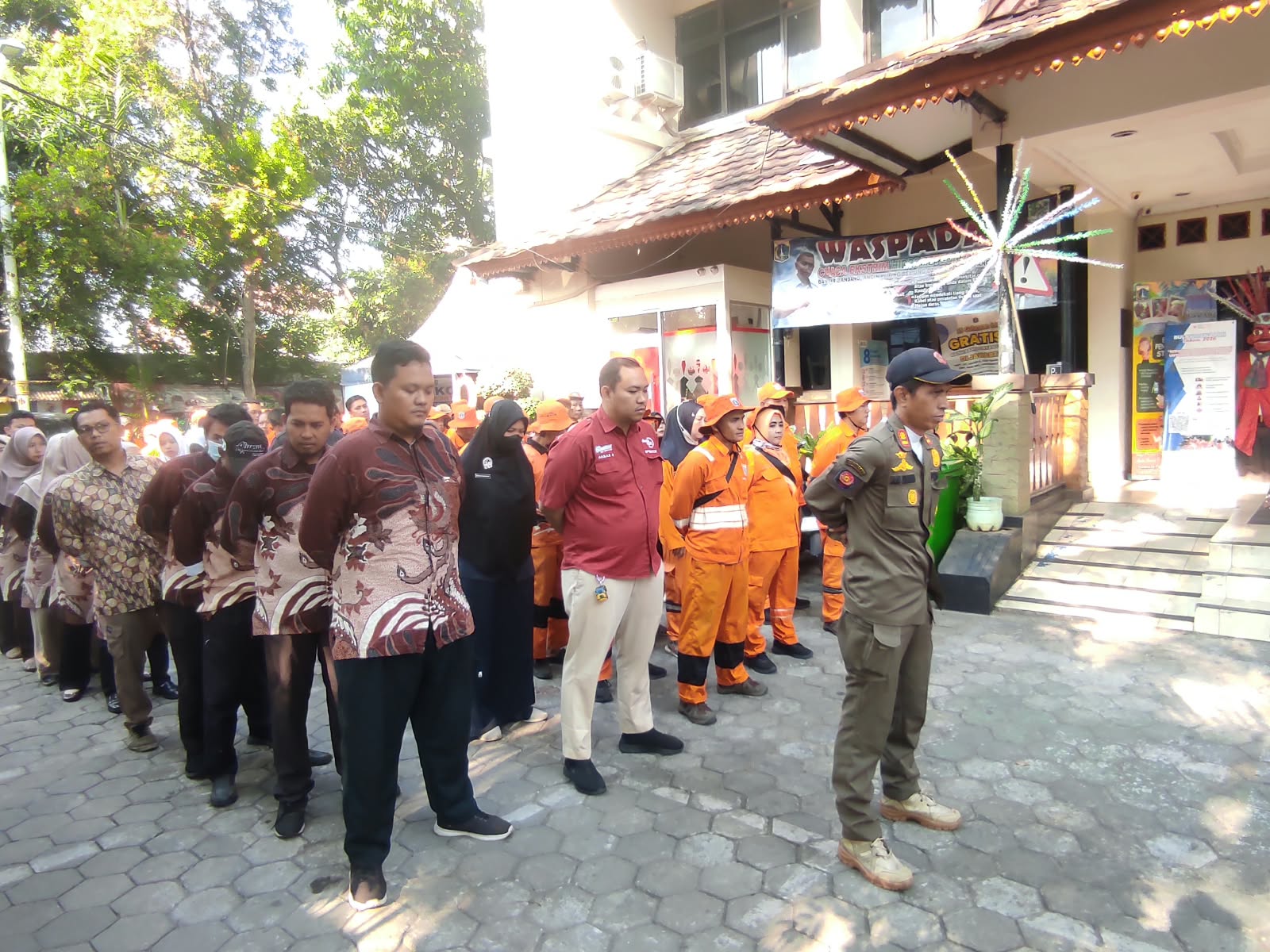 APEL PAGI 14 SEPTEMBER 2026 DIHALAMAN KANTOR KELURAHAN TUGU UTARA 1