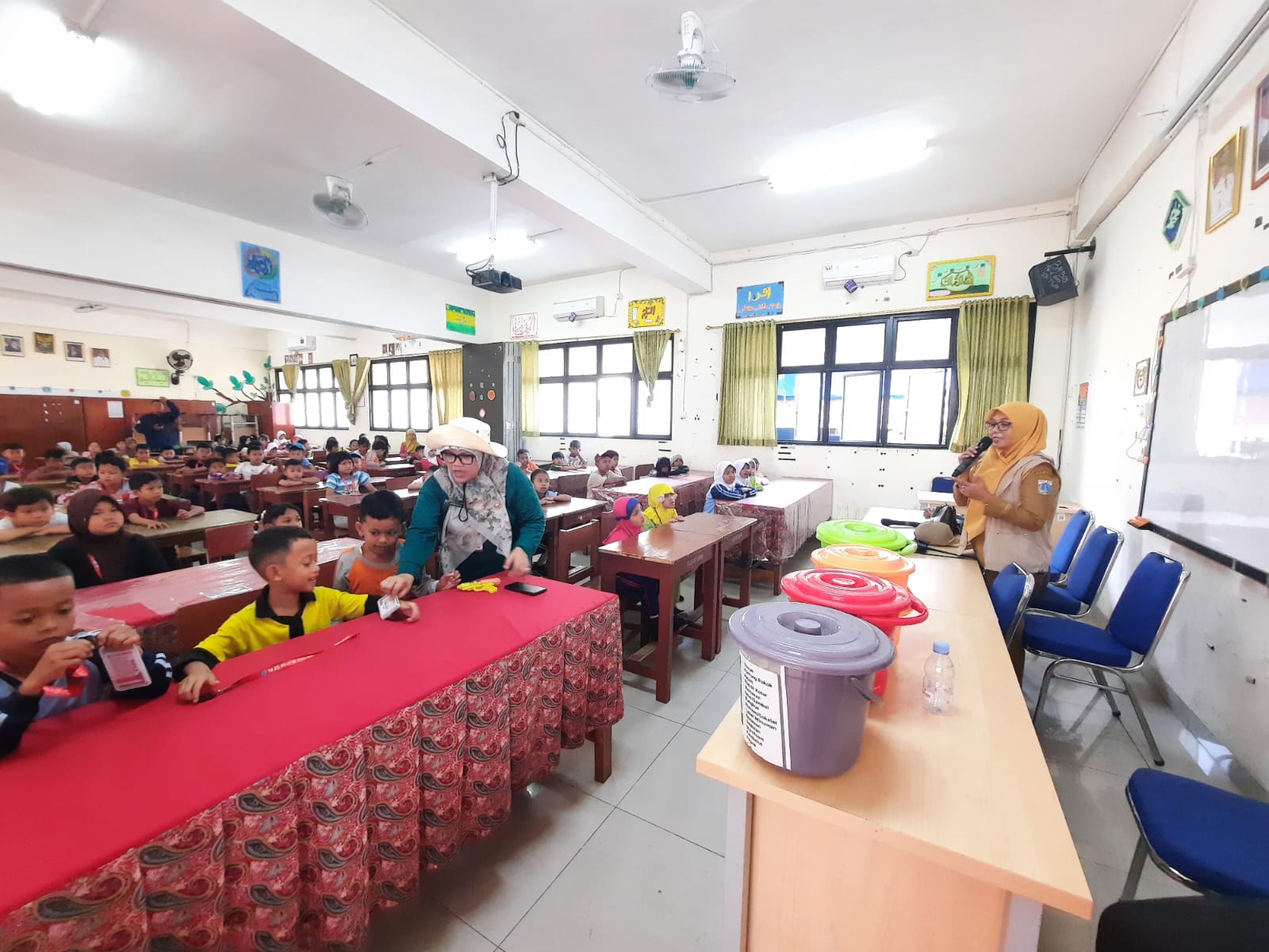 Sosialisasi Pilah Sampah di SDN 03 Tugu Selatan, Tanamkan Kepedulian Lingkungan Sejak Dini 2