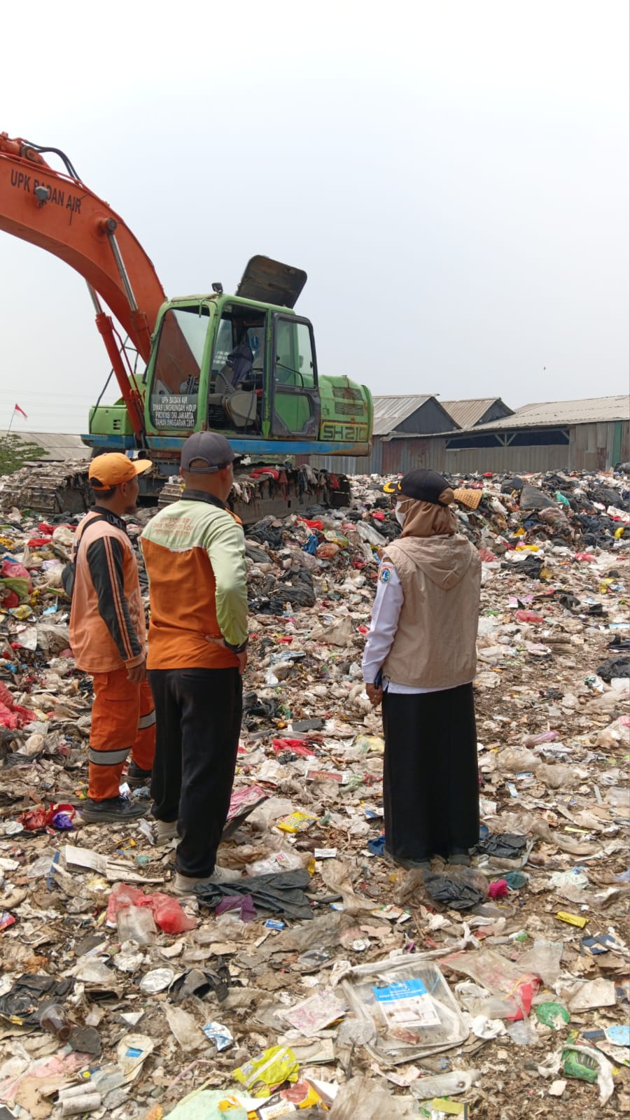 Pemantauan Perapihan dan Penataan Sampah di RW 07 4