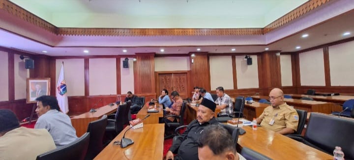 Rapat Koordinasi Monitoring dan Evaluasi (MONEV) Tindak Lanjut Penataan Kampung Tanah Harapan 4