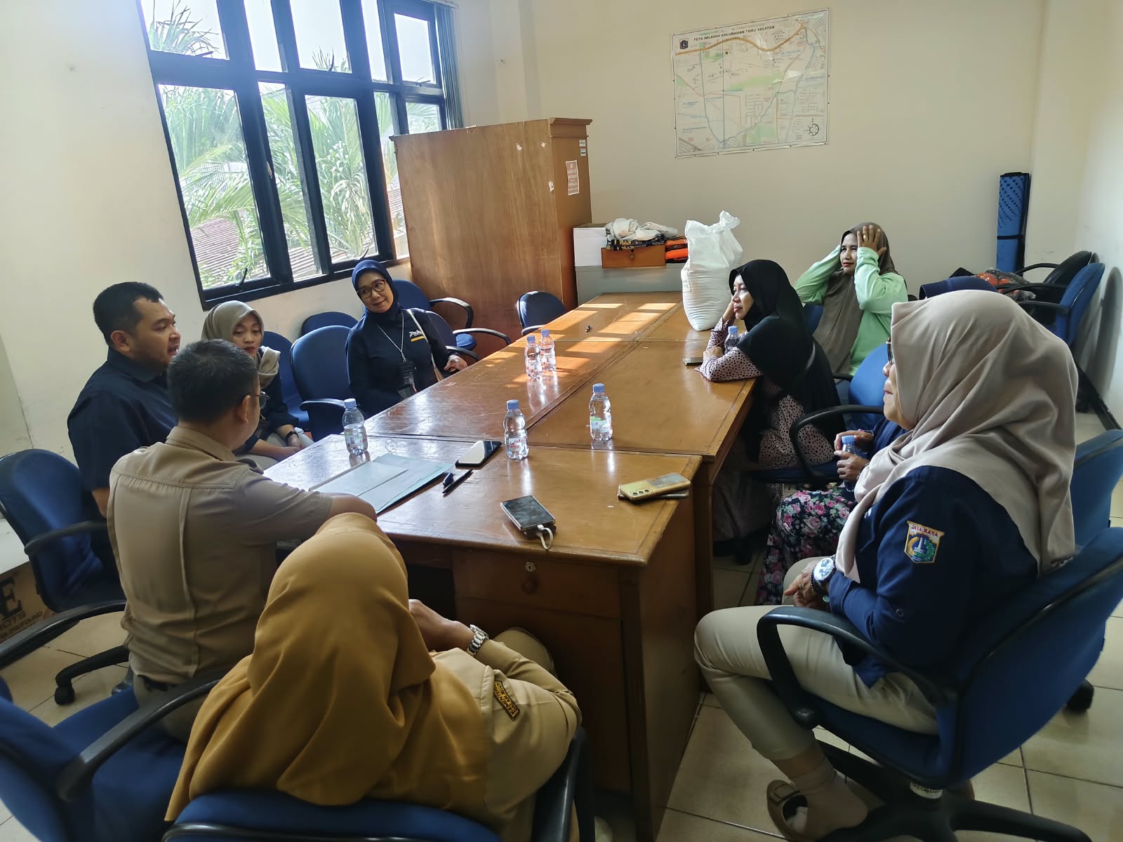 Penerima Bantuan Pangan Beras di Tugu Selatan Sampaikan Manfaat Program 3