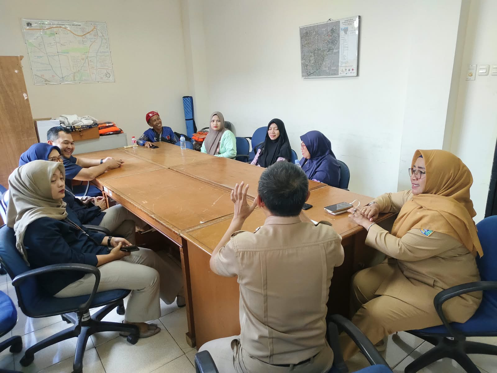 Penerima Bantuan Pangan Beras di Tugu Selatan Sampaikan Manfaat Program 1