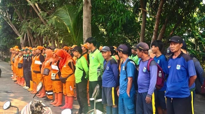KERJA BAKTI MASSAL SEPUTAR WADUK RAWA BADAK SELATAN 6