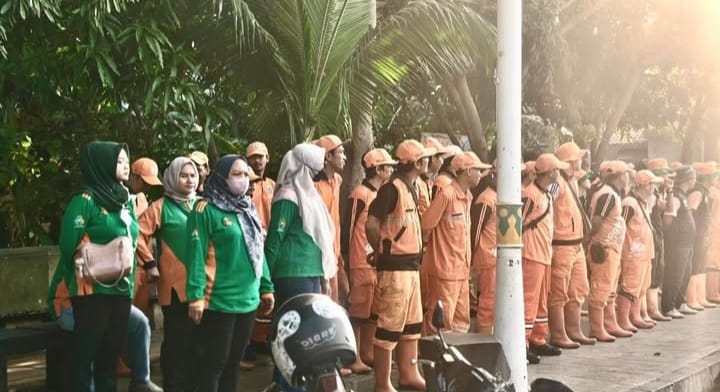KERJA BAKTI MASSAL SEPUTAR WADUK RAWA BADAK SELATAN 1