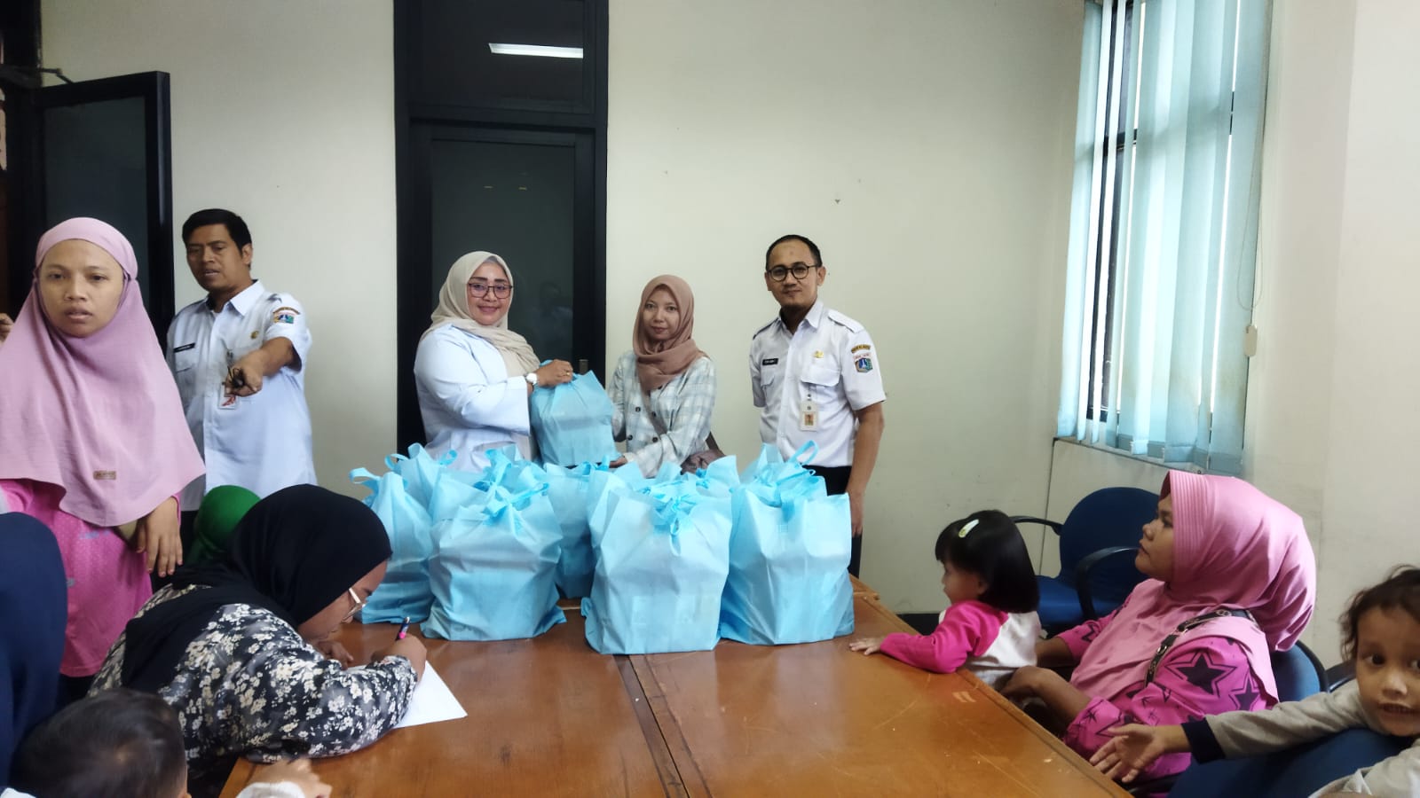 Bantuan Natura untuk Mendukung Pencegahan Stunting di Tugu Selatan 6