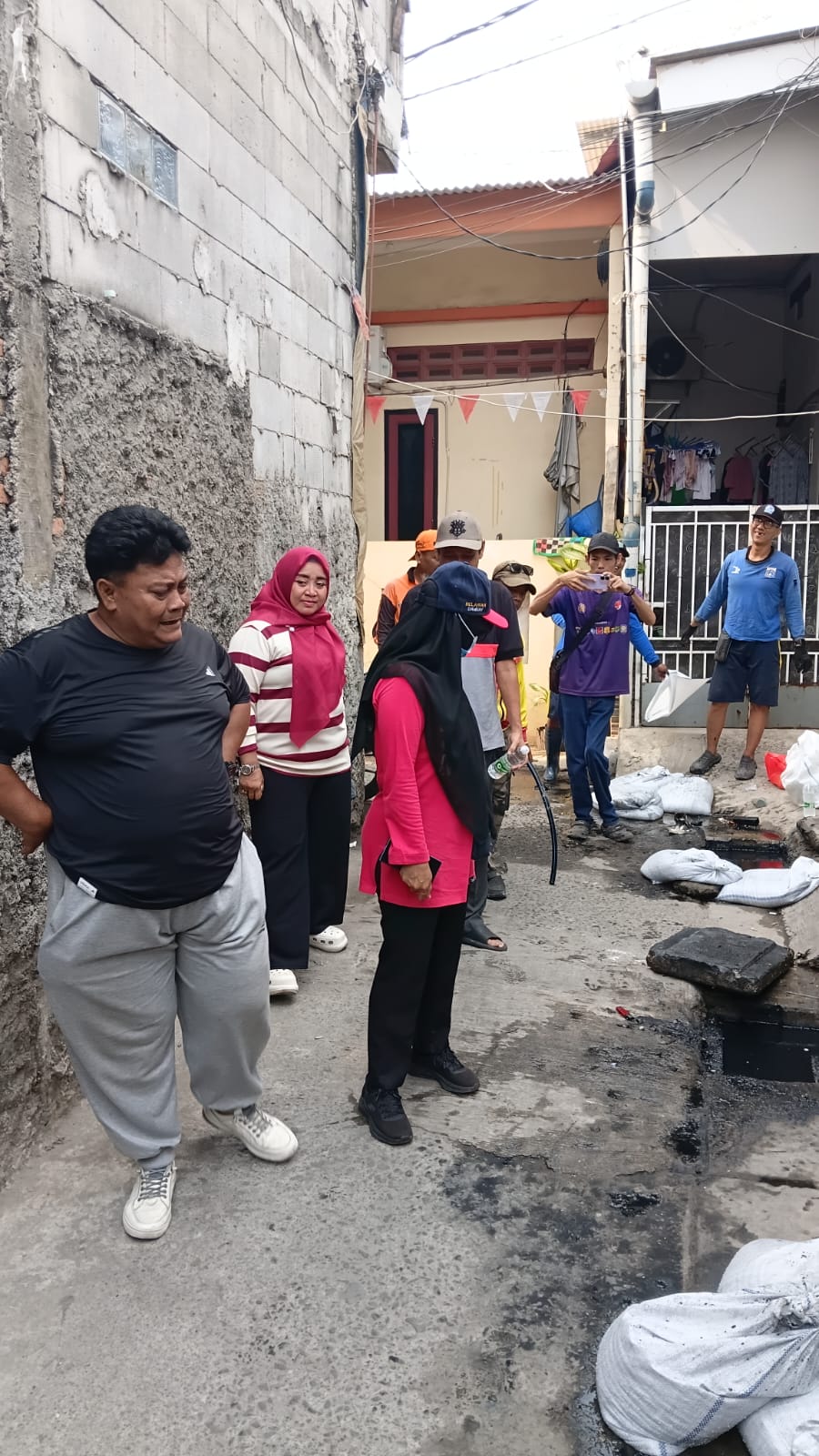 KERJA BAKTI WILAYAH RW 03 KELURAHAN TUGU SELATAN 1