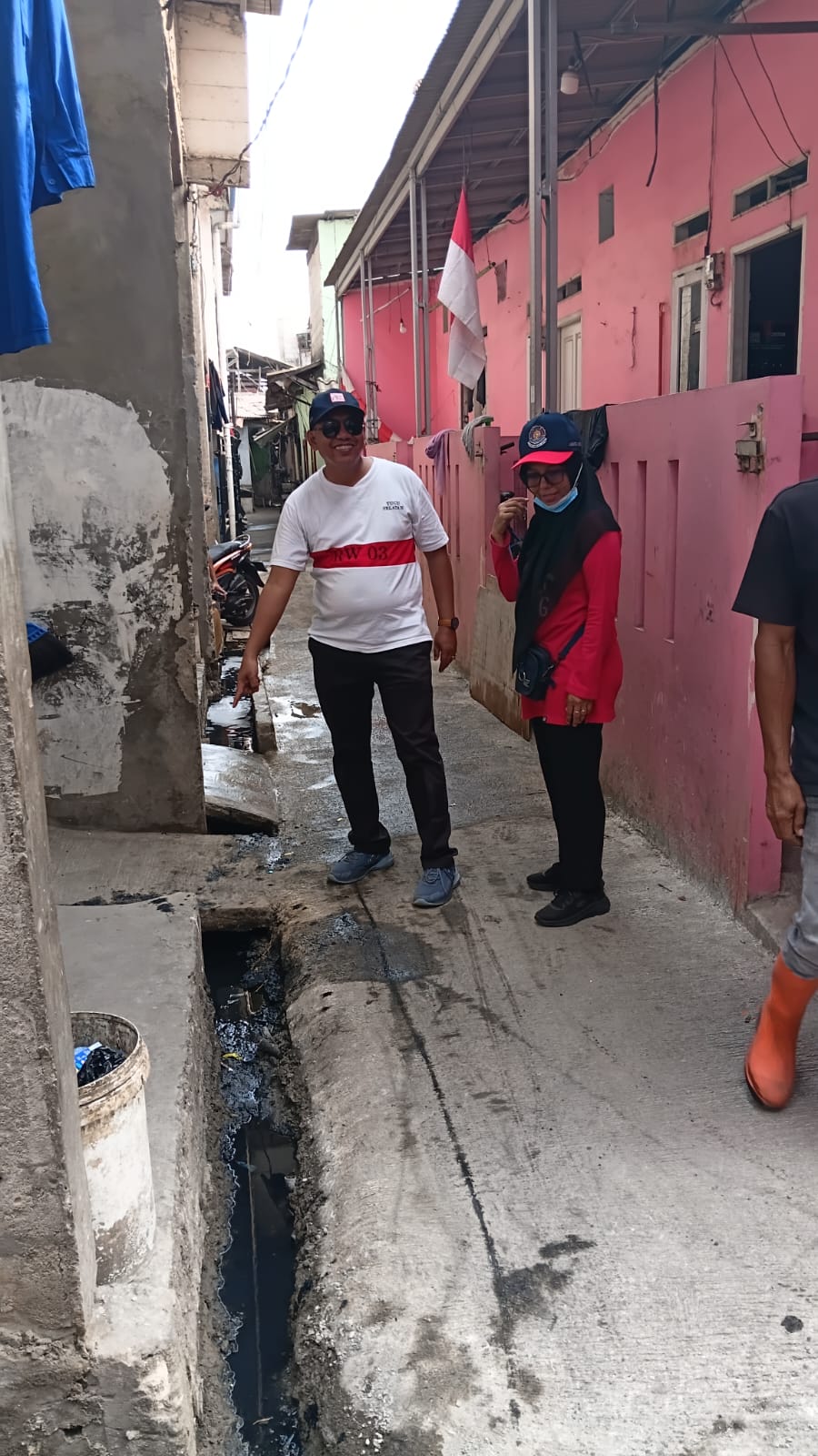 KERJA BAKTI WILAYAH RW 03 KELURAHAN TUGU SELATAN 2