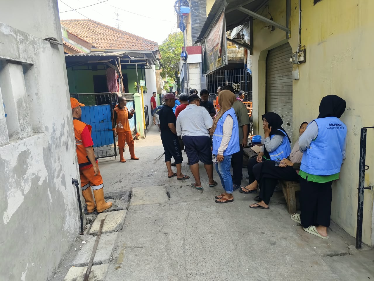 Giat Kerja Bakti di Wilayah RW. 03 Kelurahan Tugu Selatan 5