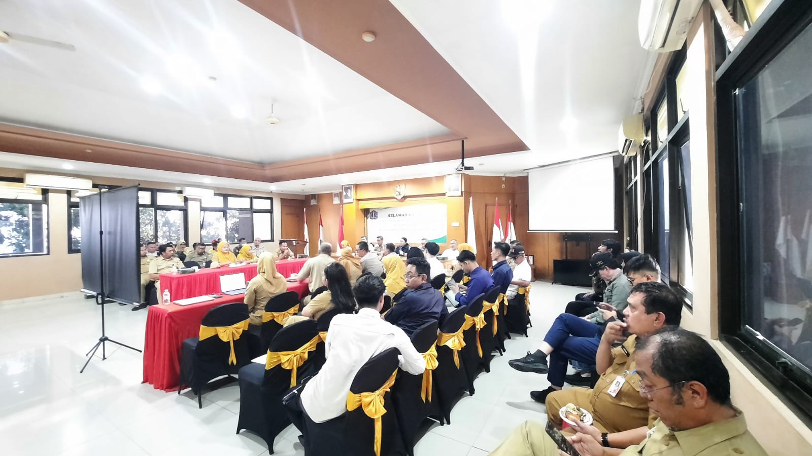 Rapat Koordinasi mingguan Tingkat Kecamatan Koja ( Rakorcam) 4