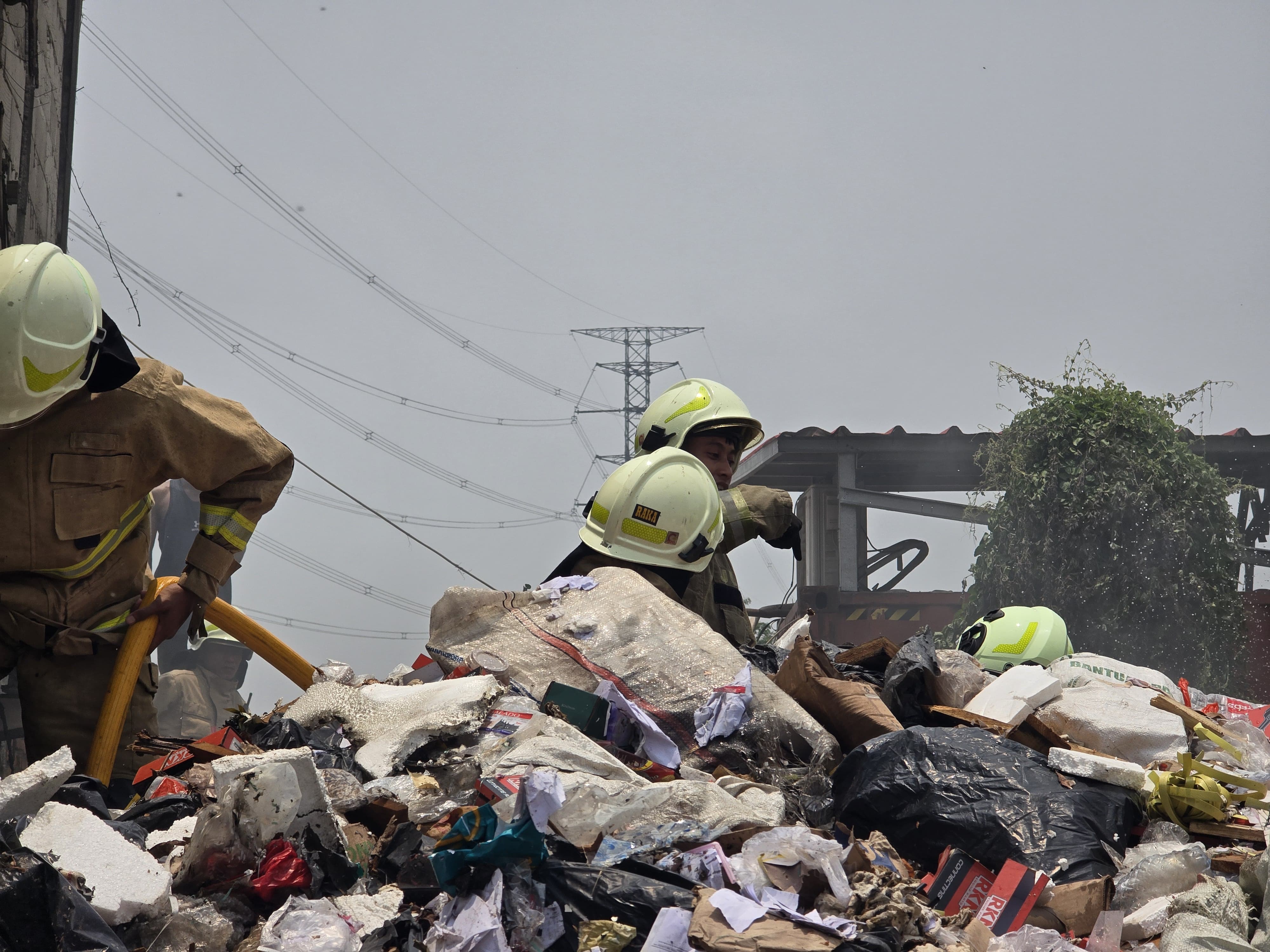 Monitoring dan Rapat Koordinasi Tindak Lanjut Kebakaran Wilayah Kelurahan Tugu Selatan 5