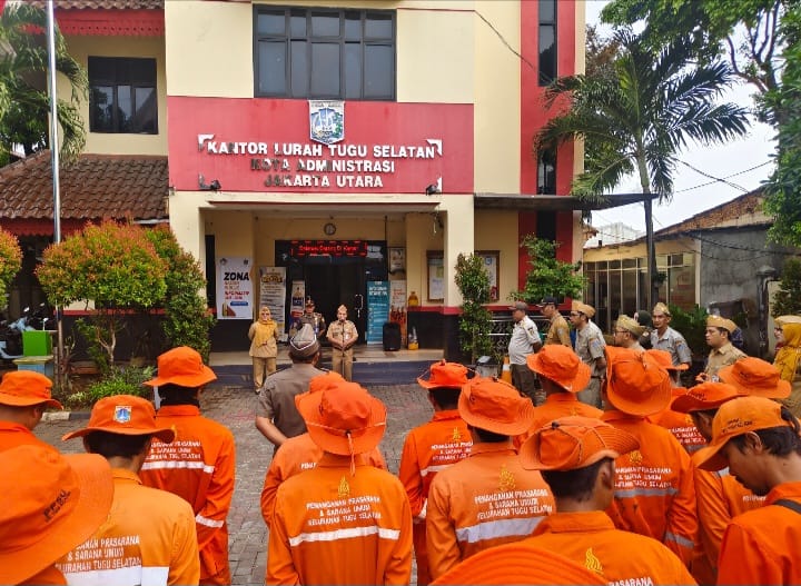 Tingkatkan Kualitas Pelayanan Publik, Kelurahan Tugu Selatan Gelar Apel Pagi Bersama 1