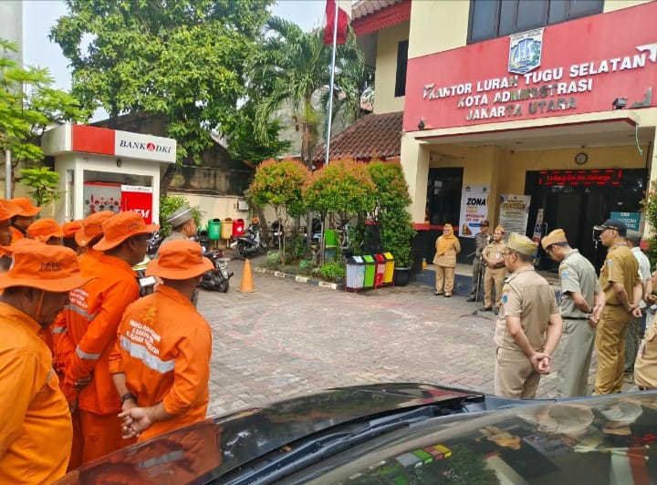 Tingkatkan Kualitas Pelayanan Publik, Kelurahan Tugu Selatan Gelar Apel Pagi Bersama 2