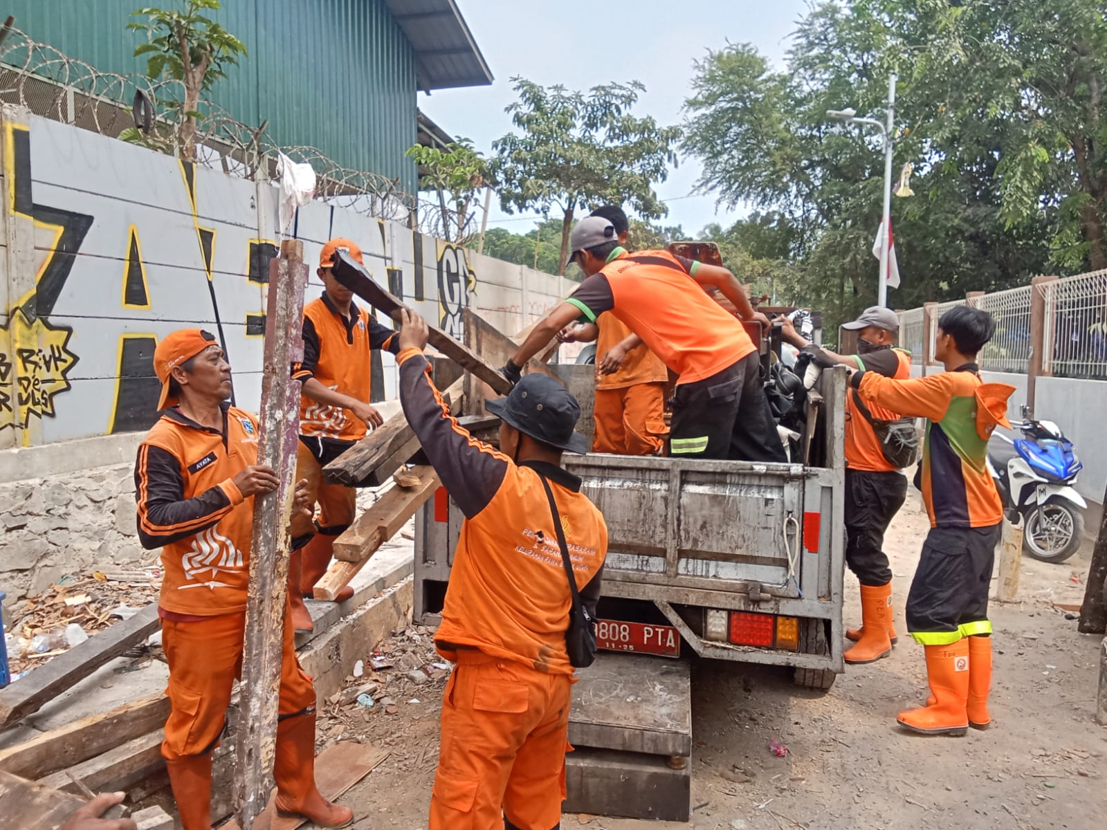 Monitoring Tindak Lanjut Aduan Masyarakat di RW 008 2