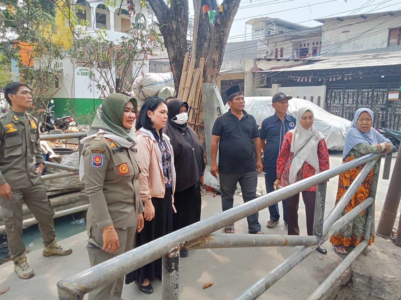 Monitoring Tindak Lanjut Aduan Masyarakat di RW 008 4