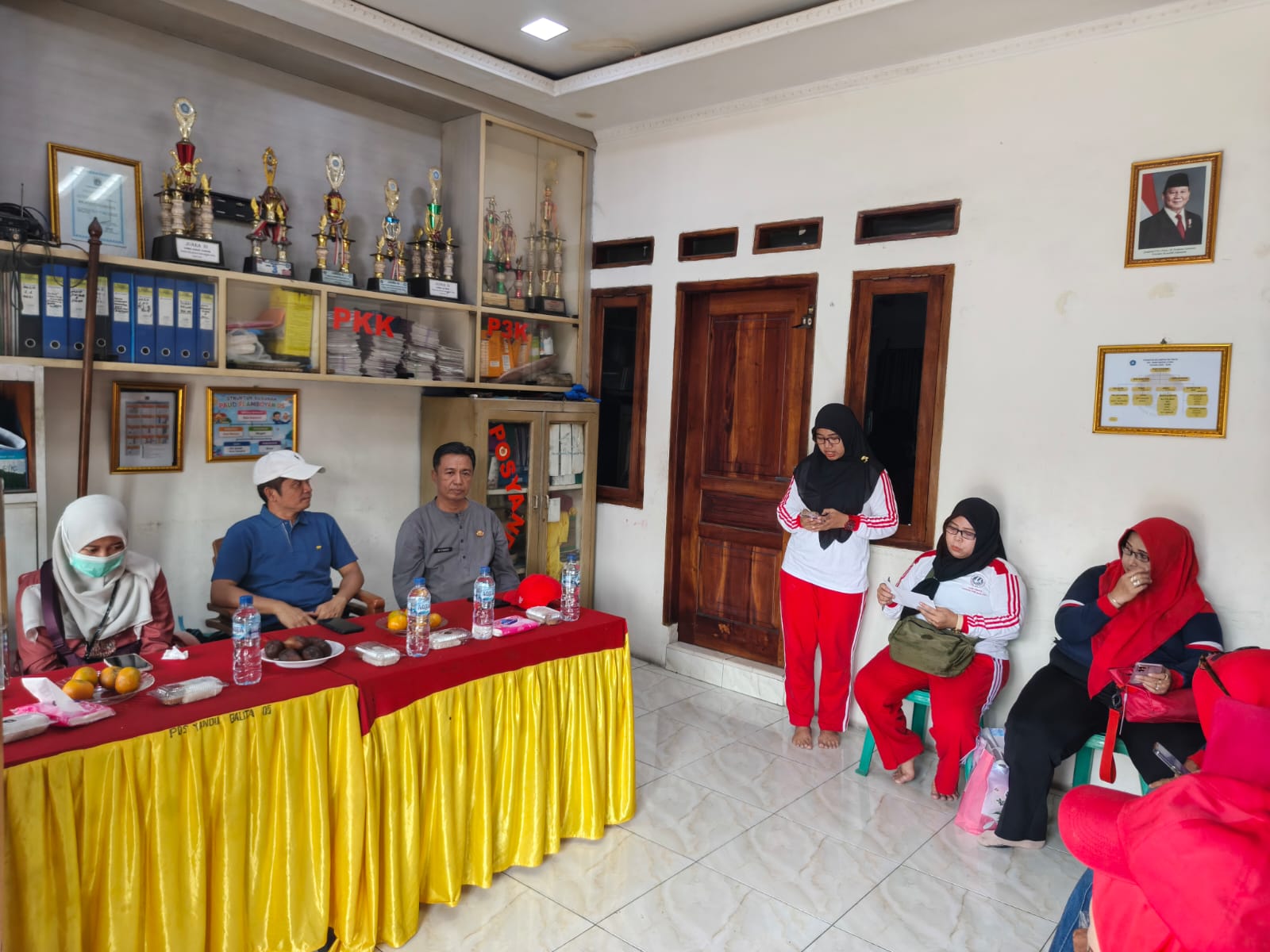 Perkuat Pencegahan DBD, PSN Dilaksanakan di Wilayah RW 005 Rawa Badak Utara 2