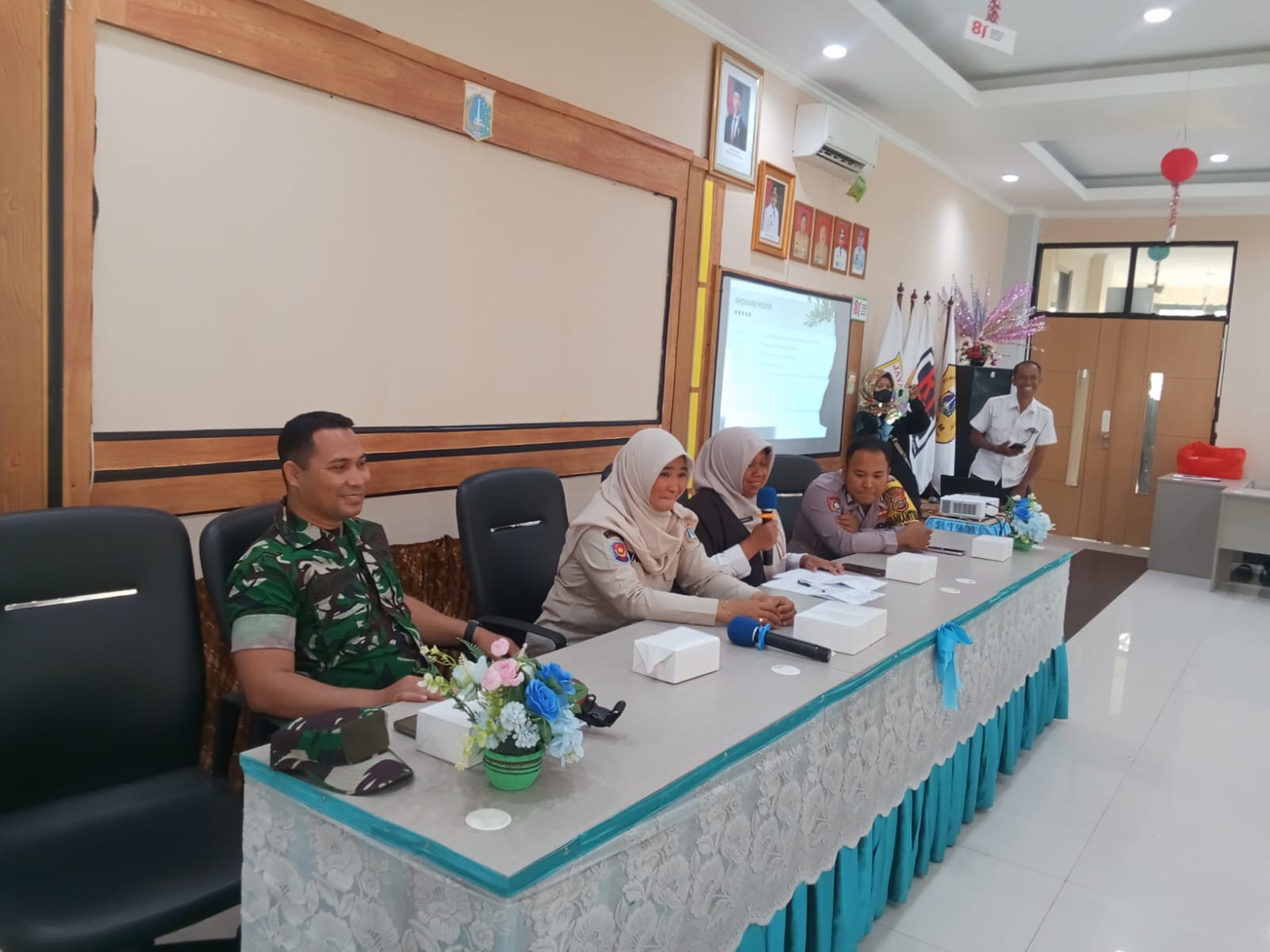 Sosialisasi Pembangunan dan Peningkatan Trotoar Jl. Lorong 104 Kelurahan Rawa Badak Utara 3
