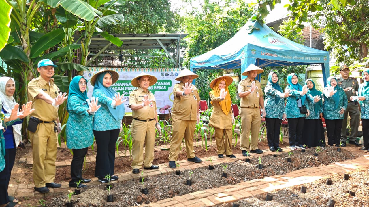 Gerakan Tanam Serentak Pendamping Beras Dukung Ketahanan Pangan Keluarga di Rawa Badak Selatan 2
