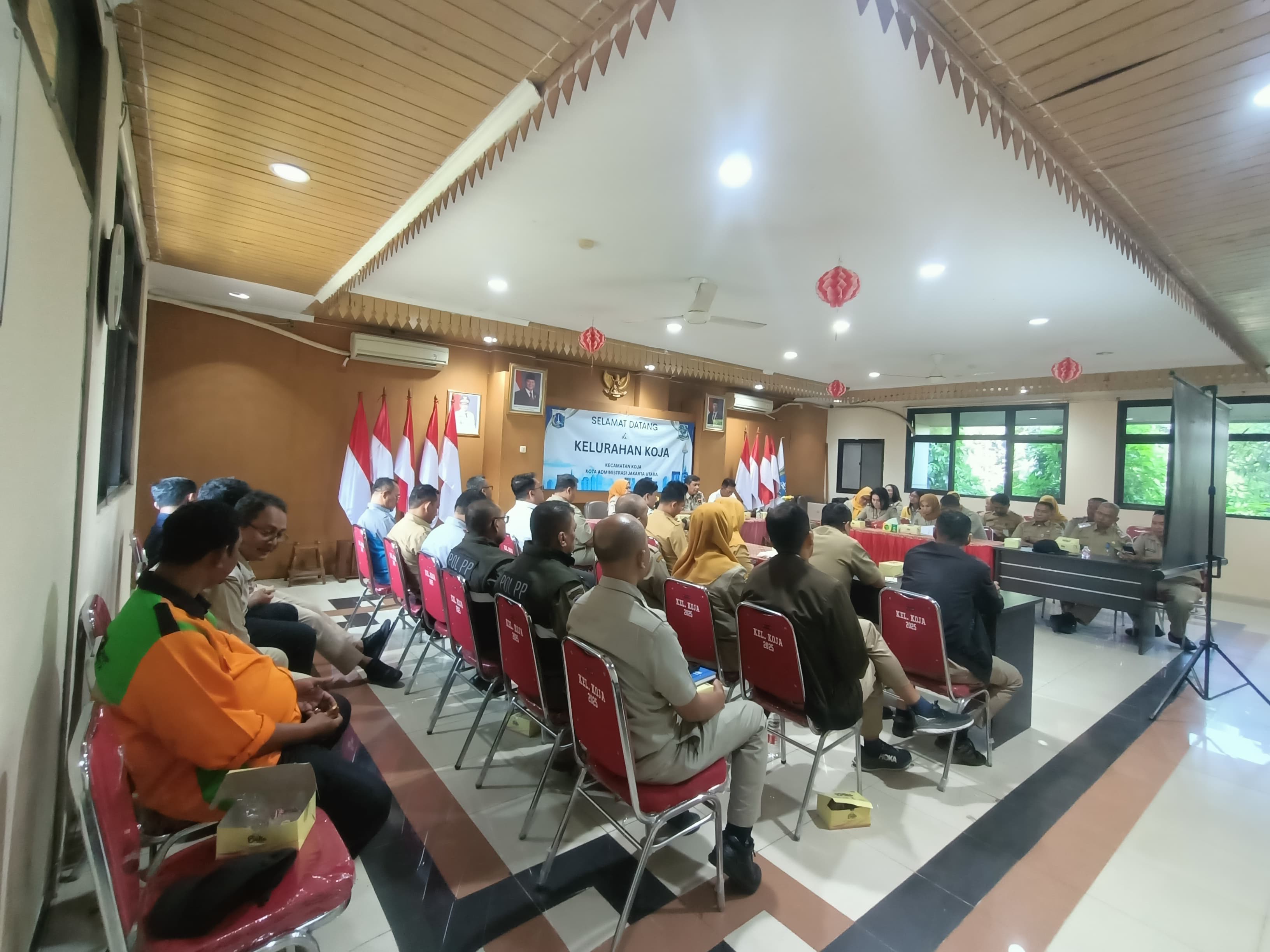 Rapat Koordinasi Mingguan Tingkat Kecamatan Koja 2