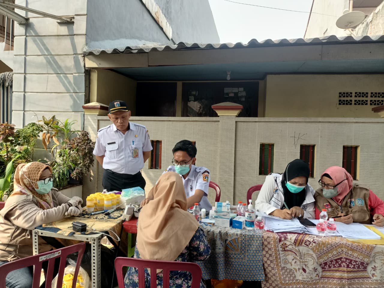 Kegiatan Monitoring dan Evaluasi Penanggulangan Penyakit Tuberkulosis (TB) di Wilayah RW 003 Kelurahan Koja 4