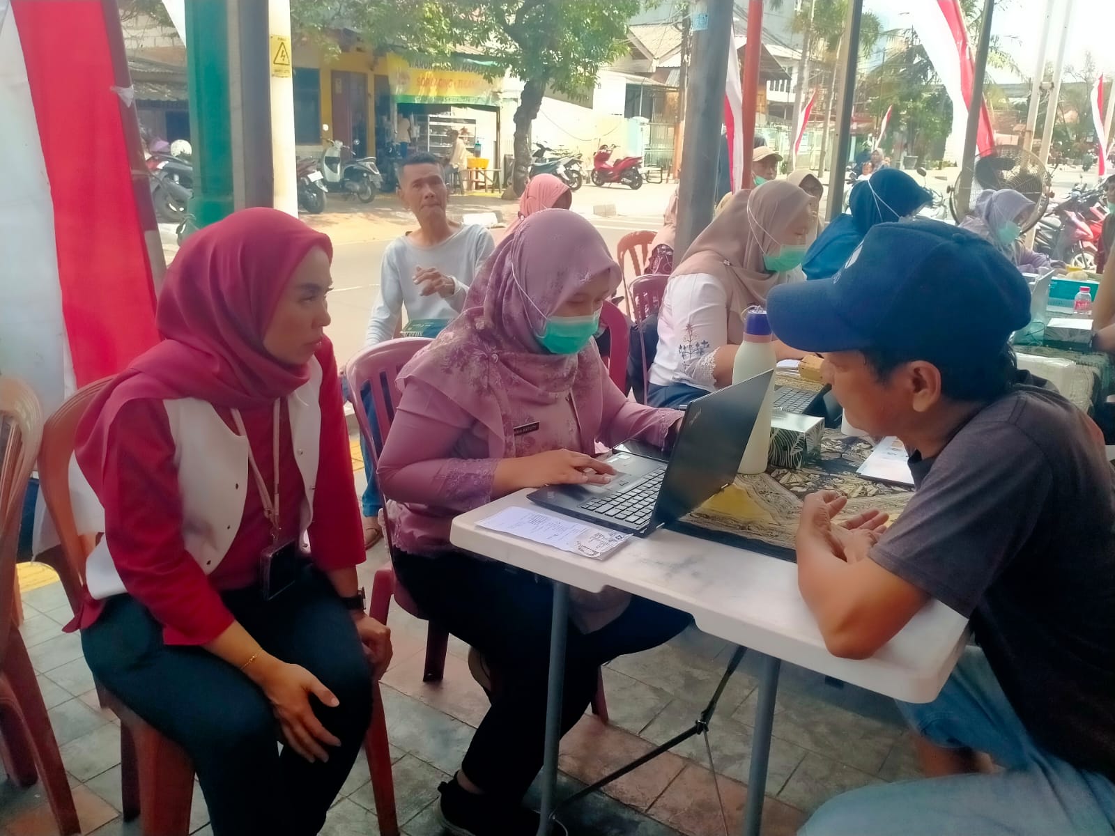 Kegiatan skruning TBC yang terintegrasi dengan Cek Kesehatan Gratis (CKG) dan pemeriksaan rontgen 4