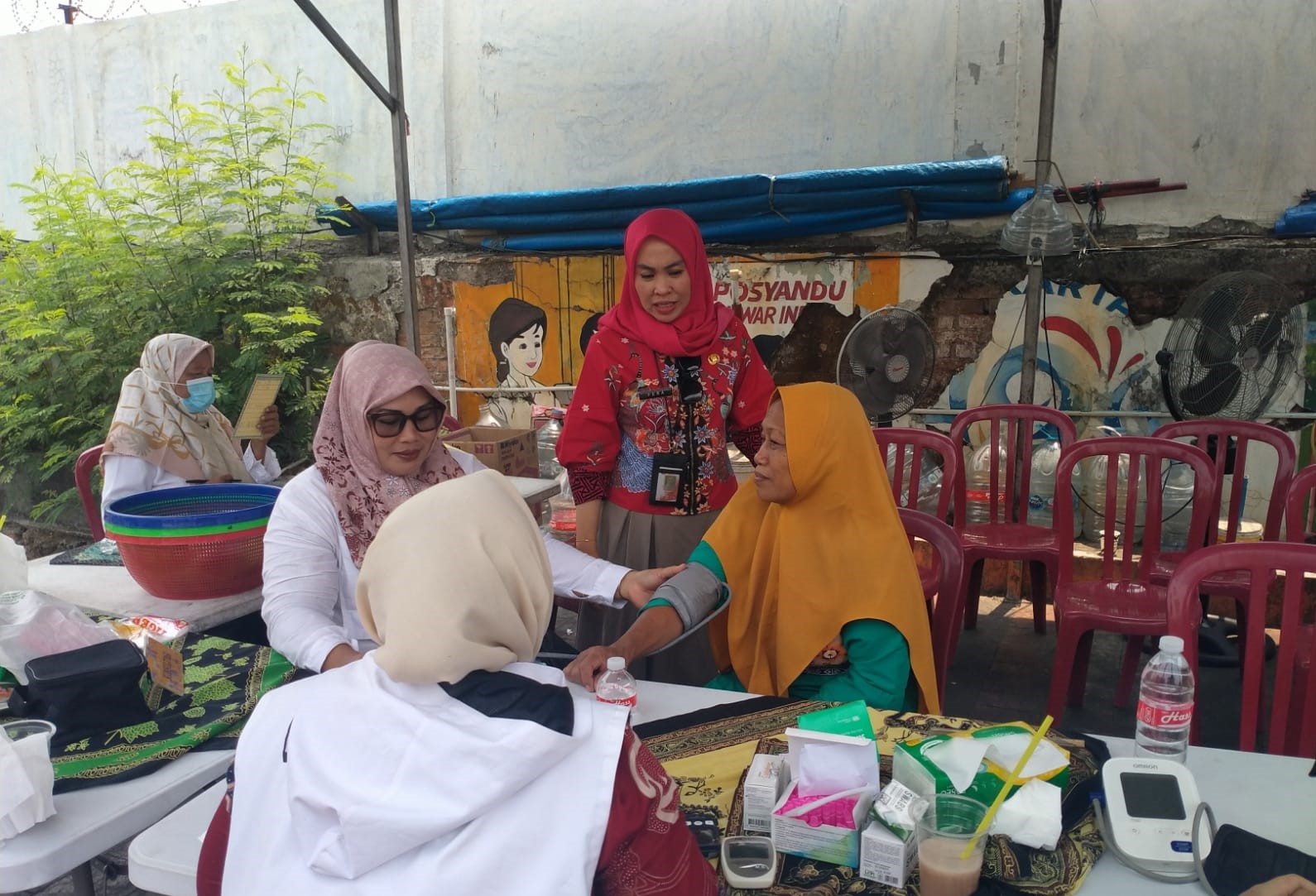 Kelurahan Koja Monitoring Pelayanan Posyandu Balita dan Lansia di RW 003 dan RW 006 3