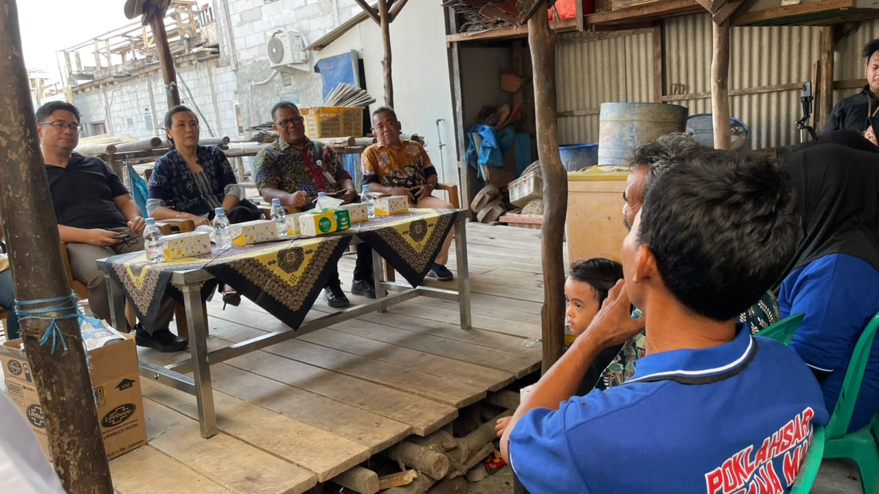 Wakil Menteri PPPA Kunjungi Kelurahan Kalibaru, Monitoring Solar Dryer Dome Penjemuran Ikan Asin 1
