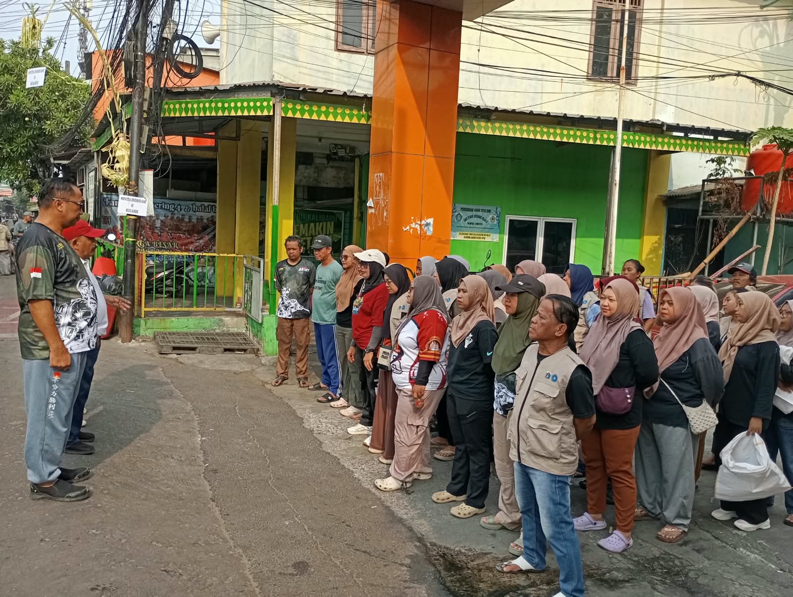 Monitoring Kerja Bakti di RW 001 Kelurahan Kalibaru 5