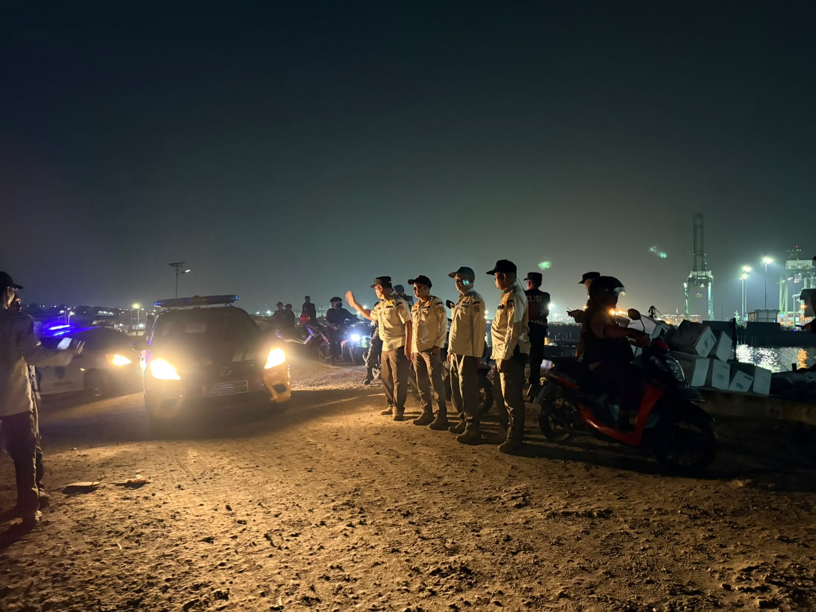 Patroli Kegiatan Rutin Yang Ditingkatkan (KRYD) bersama Polsek Cilincing 5