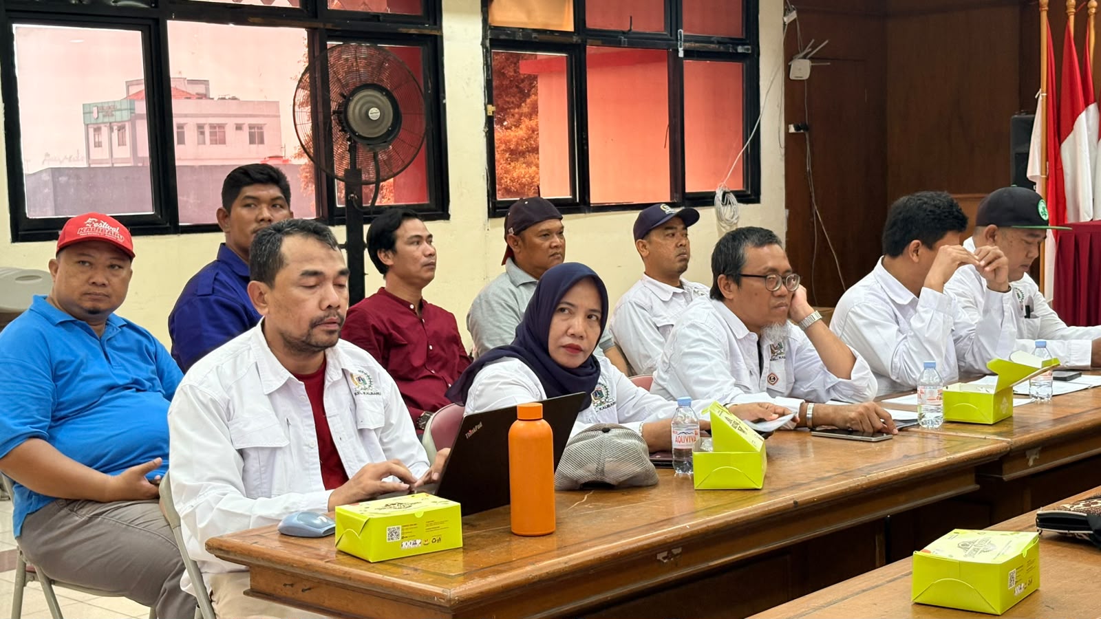 Pembahasan Rancangan Tata Tertib Pemilihan Ketua RT Periode 2027 - 2032 1