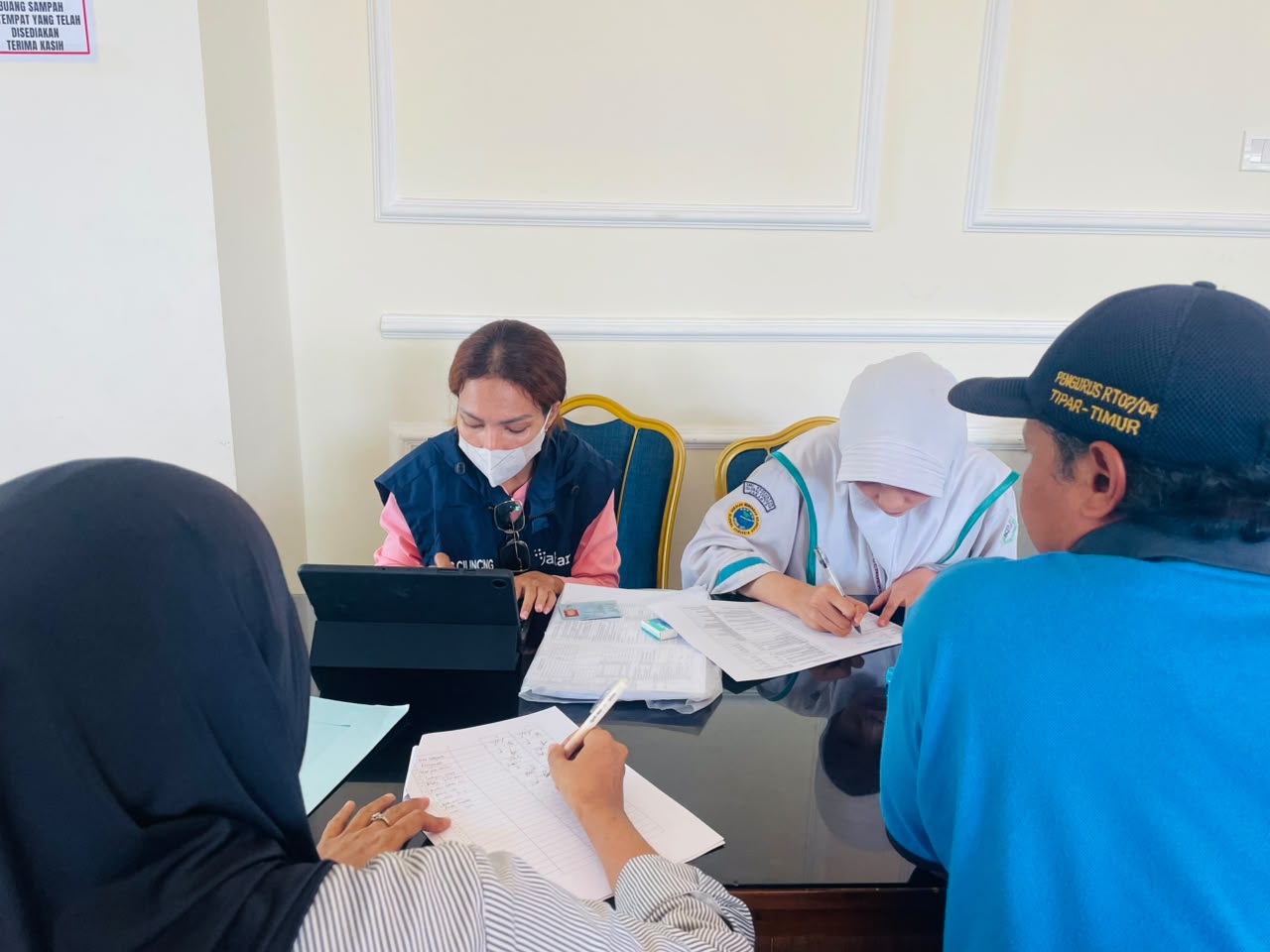Puskesmas Pembantu Semper Barat 1 Gelar Skrining TOSS TB dan Cek Kesehatan Gratis Menggunakan X-Ray Portabel 1