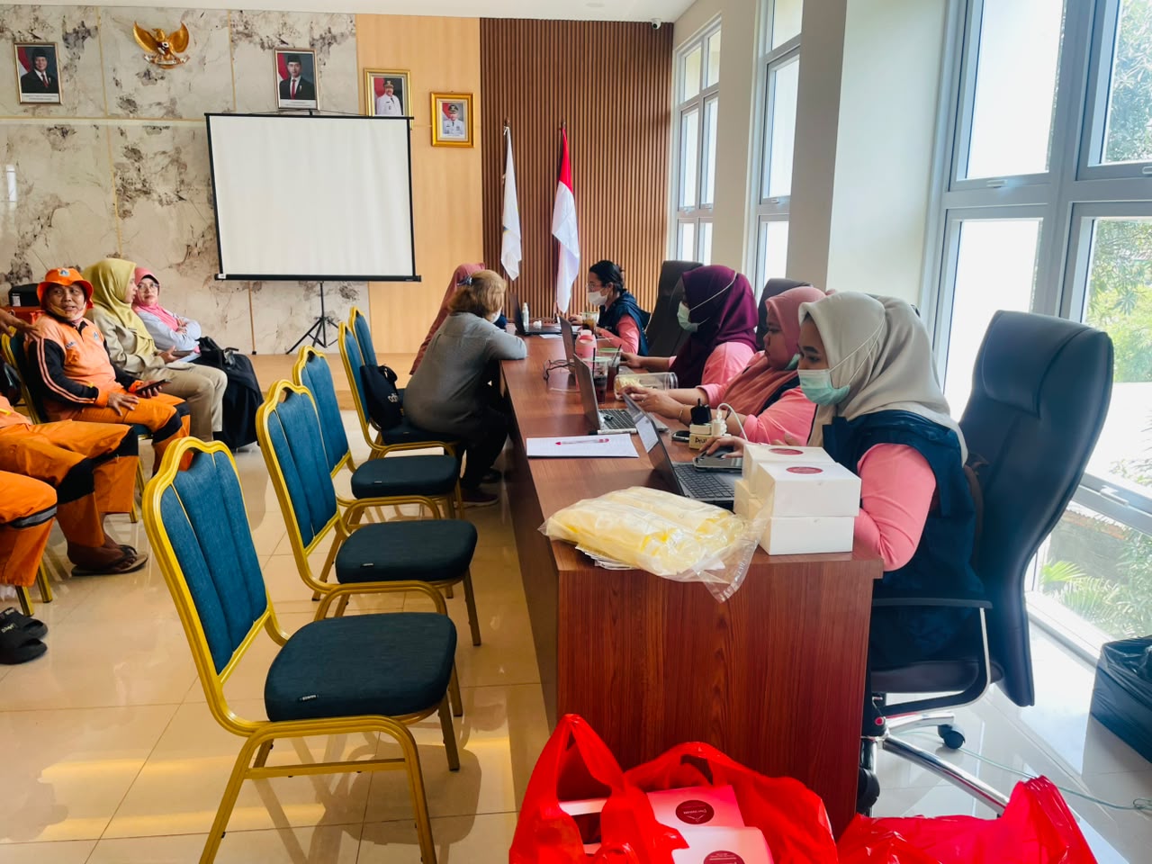Puskesmas Pembantu Semper Barat 1 Gelar Skrining TOSS TB dan Cek Kesehatan Gratis Menggunakan X-Ray Portabel 4
