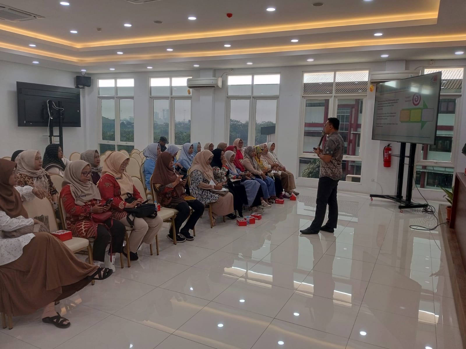 Perkuat Deteksi Dini TBC, Kelurahan Sukapura Gelar Sosialisasi dan Peningkatan Kapasitas Kader 3