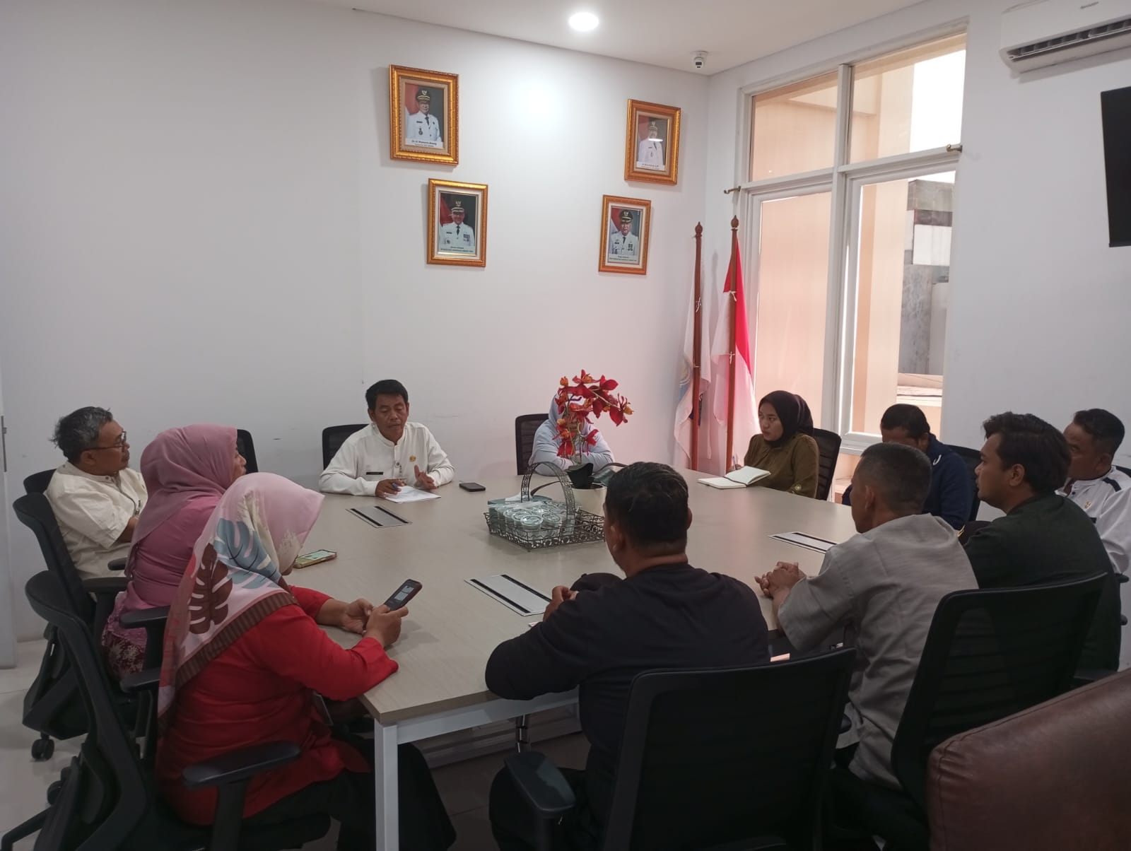 Perkuat Pelayanan Publik, Kelurahan Sukapura Gelar Rakor dan Briefing Wilayah 3