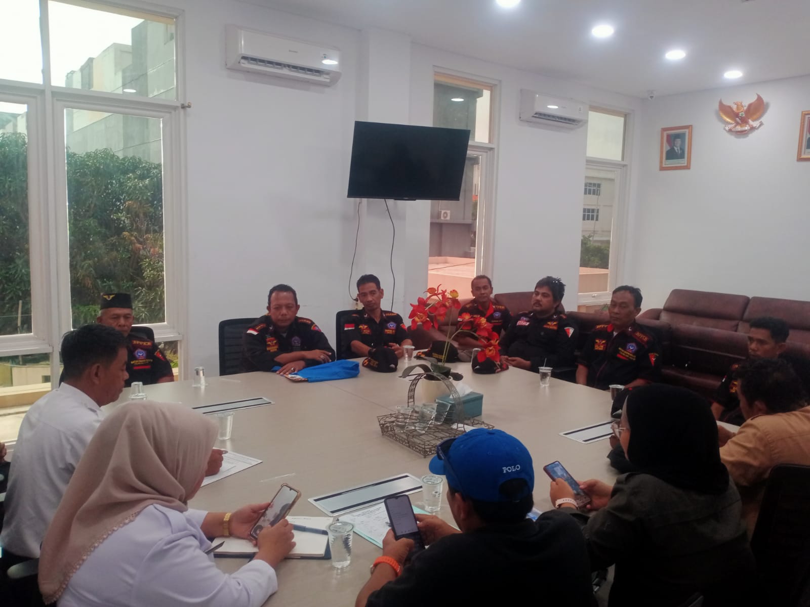 Perkuat Sinergi dan Kondusivitas Wilayah, Kelurahan Sukapura Gelar Audiensi Bersama BPPKB Ranting Sukapura Bersatu 1