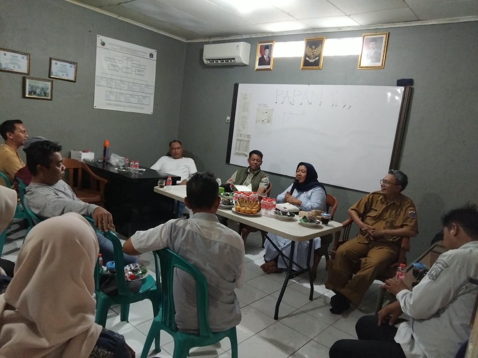 Tingkatkan Kesadaran Lingkungan, Pengurus RW 02 Sukapura Gelar Sosialisasi Pemilahan Sampah 1