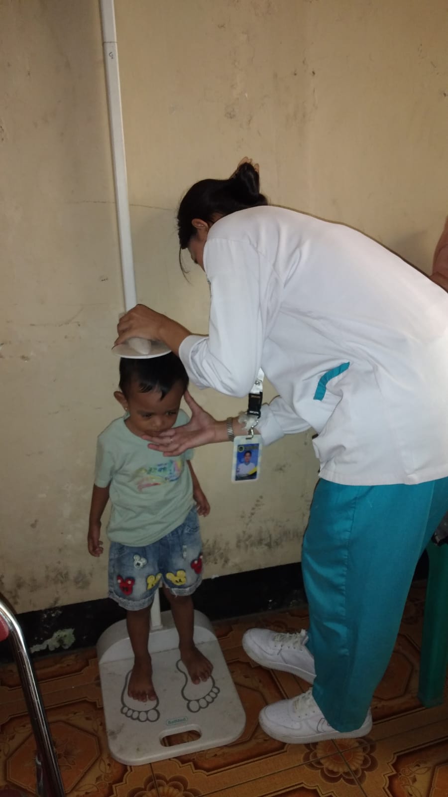 Optimalkan Tumbuh Kembang Anak, Kasie Kesra dan PKK Sukapura Monitoring Posyandu RW 01 1