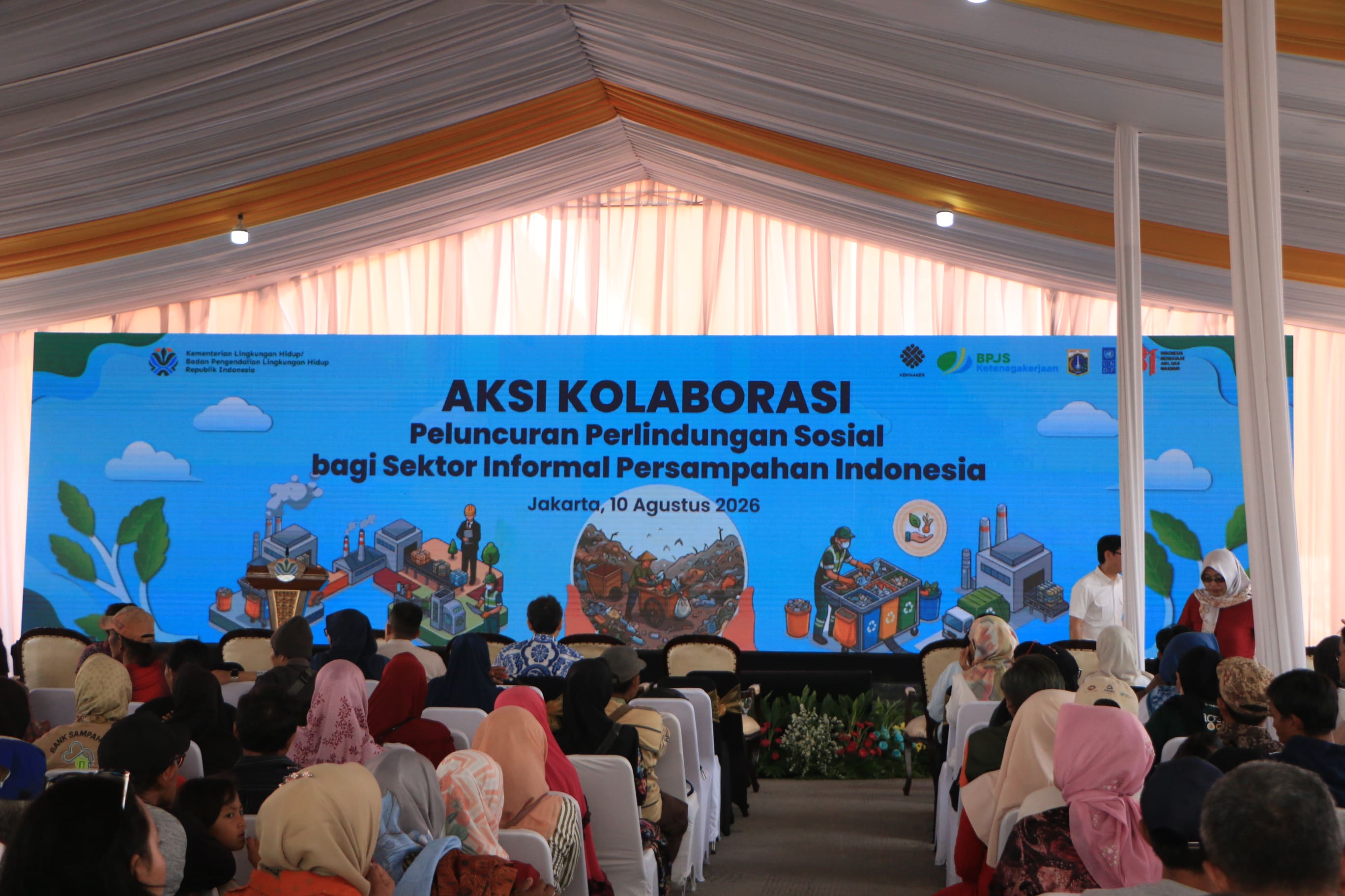 DEKLARASI PELUNCURAN PERLINDUNGAN SOSIAL BAGI SEKTOR INFORMAL PERSAMPAHAN INDONESIA 1
