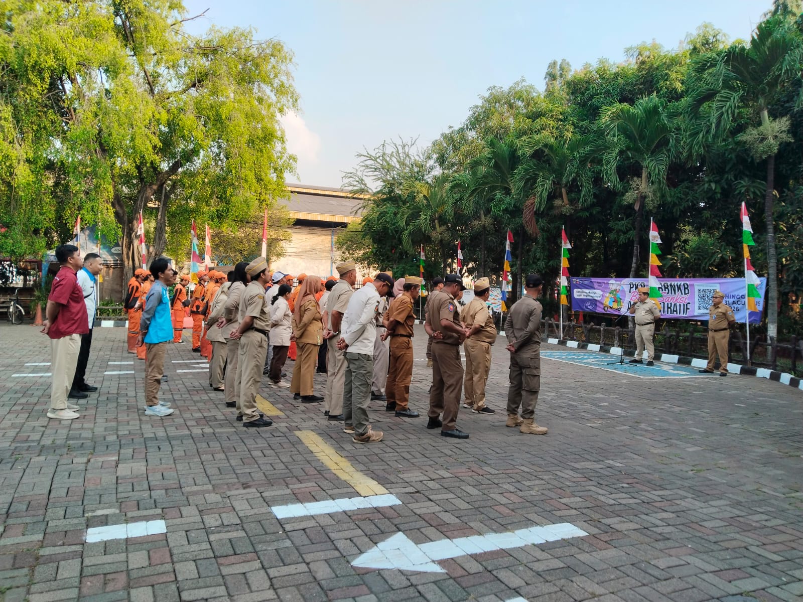 Kegiatan Apel Pagi Kelurahan Ancol 3