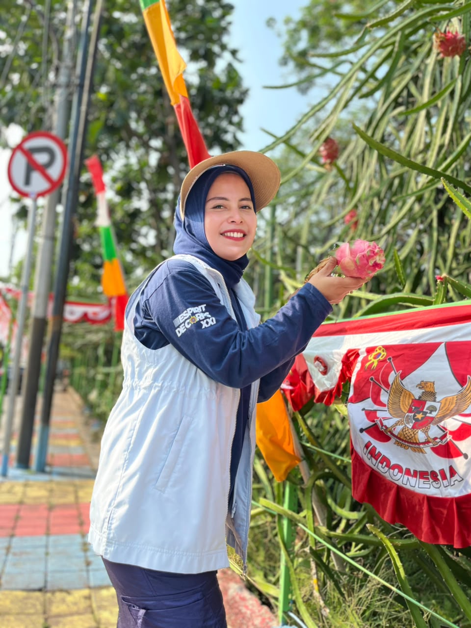 Panen Bersama di Taman Hatinya PKK RW 04: Kolaborasi Mewujudkan Ketahanan Pangan dan Lingkungan Hijau di Kelurahan Pademangan Timur 2