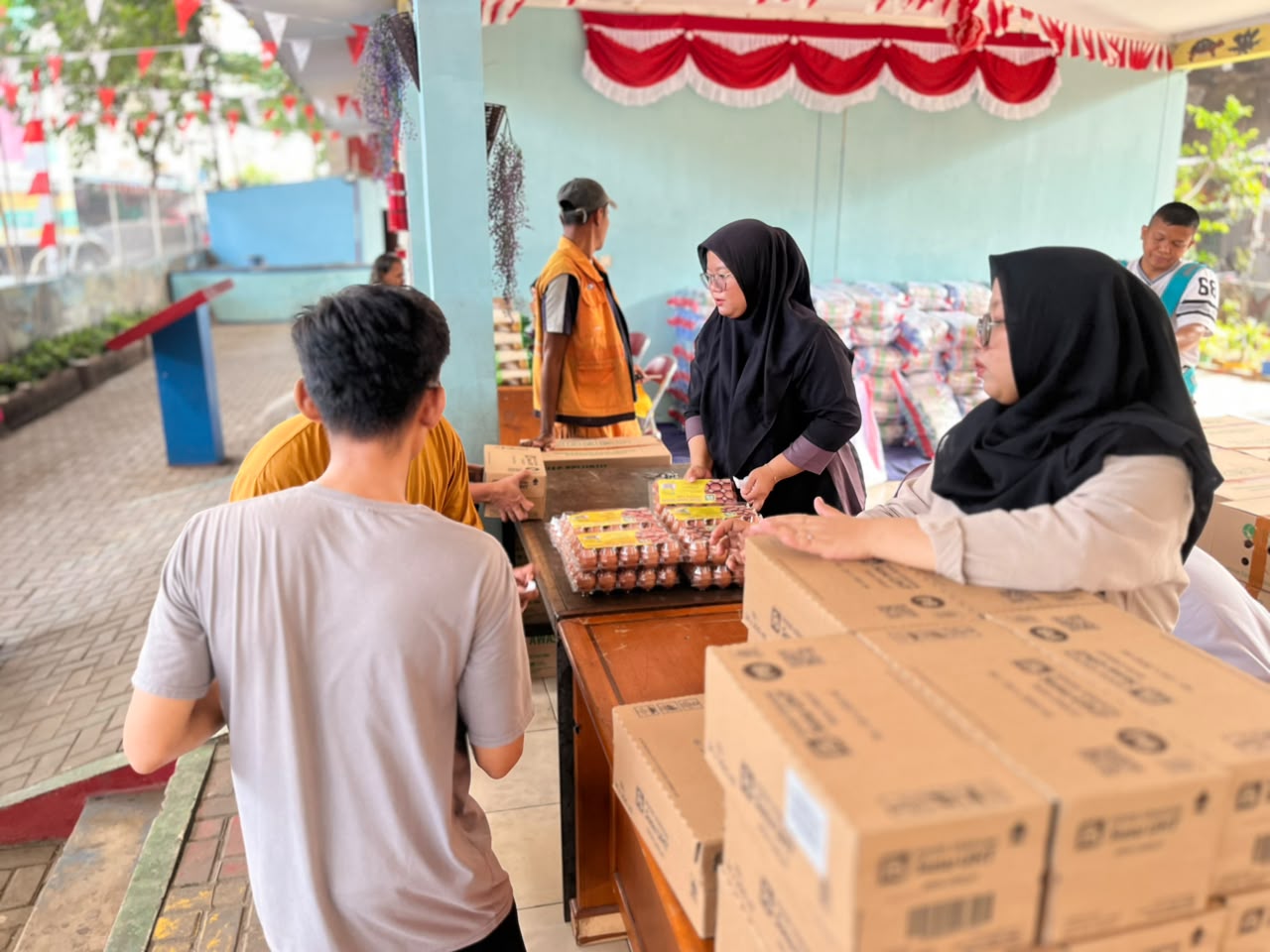 Pelaksanaan Program Pangan Bersubsidi di RPTRA Patimura Pademangan Timur: Memperkuat Akses Pangan Terjangkau bagi Masyarakat 4