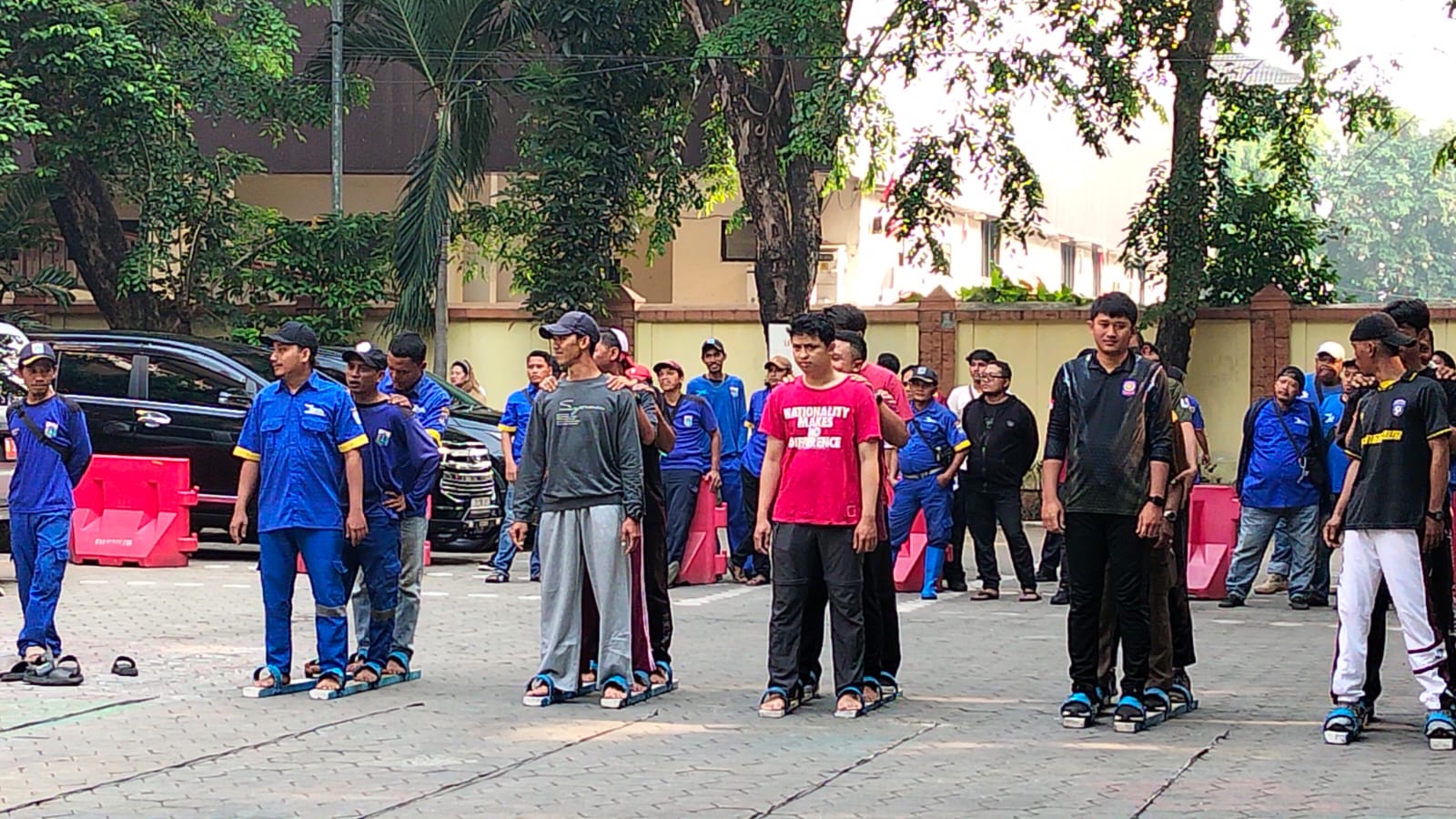 Semarak HUT ke-81 Kemerdekaan Indonesia: Kelurahan Pademangan Timur Turut Berpartisipasi dalam Perlombaan di Kecamatan Pademangan 3
