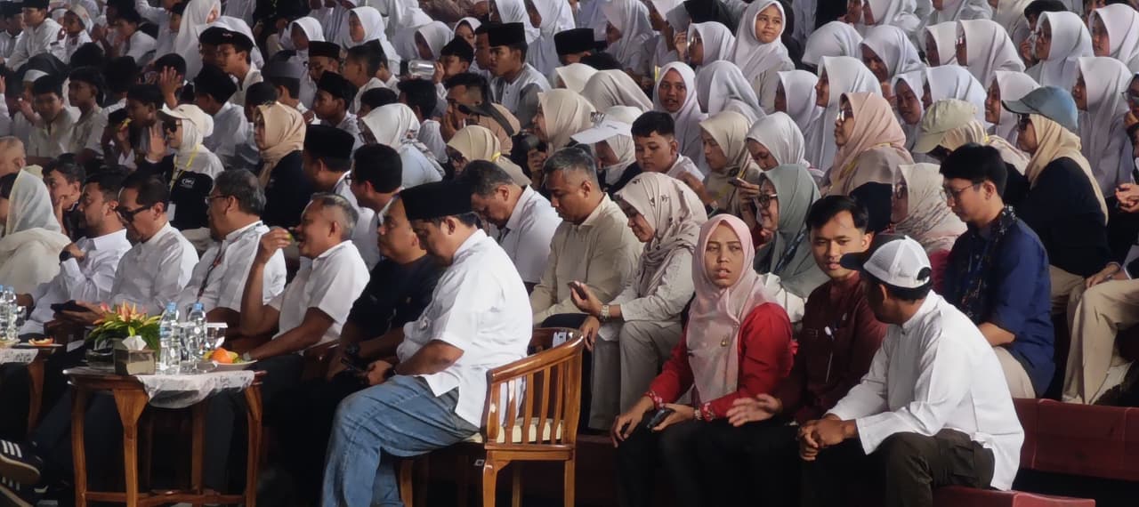 Gema Tadarus dan Santunan Anak Yatim Kehadiran Kelurahan Pademangan Timur dalam rangkaian HUT ke-41 Dunia Fantasi dan peringatan Maulid Nabi Muhammad SAW 1