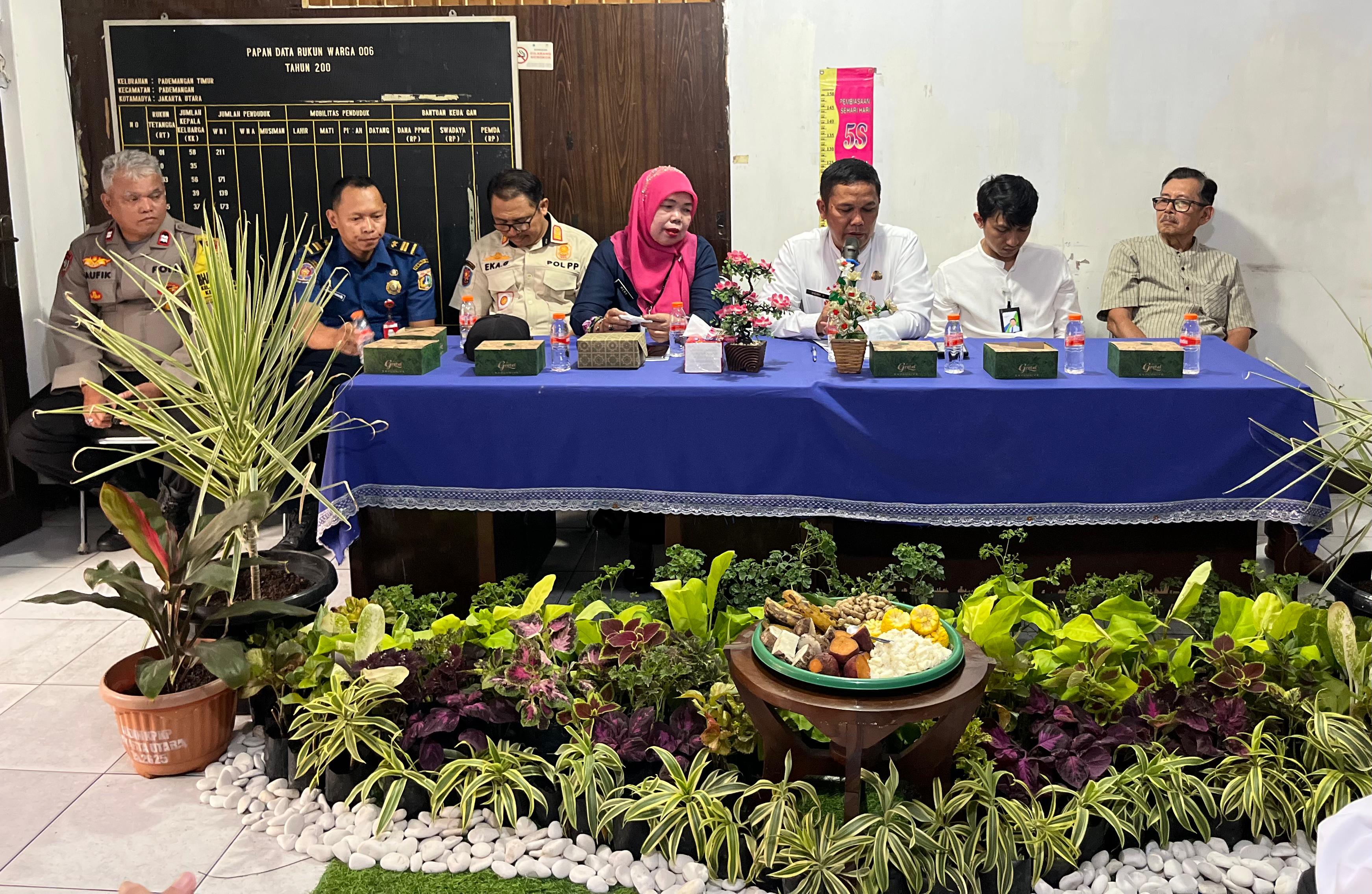 Sambang Wilayah RW 006: Hadir Lebih Dekat, Mendengar dan Memahami Kondisi Warga 6