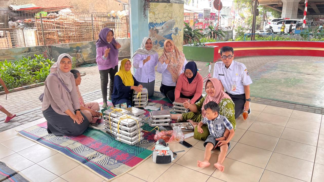 Pendistribusian MBG B3: Memperkuat Asupan Gizi bagi Generasi, Pemenuhan kebutuhan gizi kelompok rentan melalui pendistribusian MBG sebagai bagian dari upaya mendukung tumbuh kembang anak dan kesehatan ibu. 5