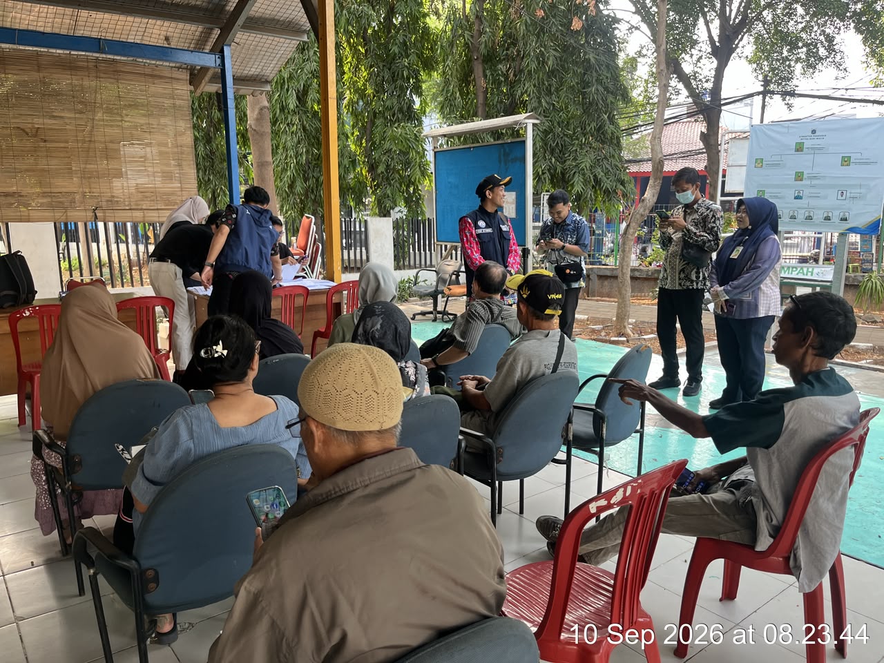 MONITORING PENDISTRIBUSIAN BANSOS PEMENUHAN KEBUTUHAN DASAR (PKD) demi Memastikan Akses Bantuan Sosial Tepat Sasaran dan Dekat dengan Masyarakat Khususnya untuk warga Wilayah Kelurahan Pademangan Timur 2