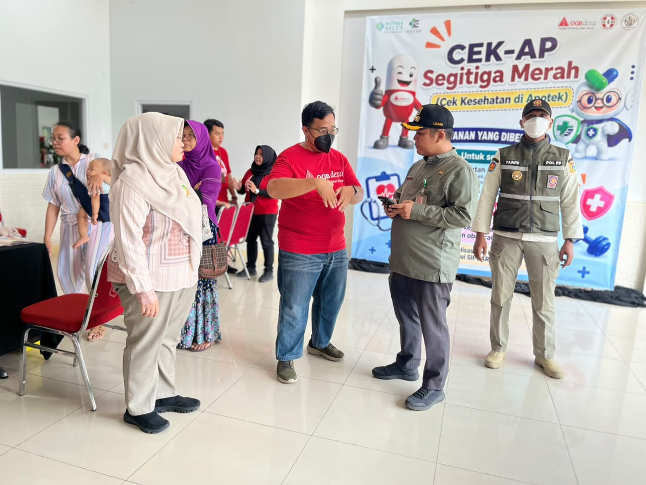MONITORING LAYANAN KESEHATAN GRATIS DI WISMA ATLET Memperluas Akses Pemeriksaan dan Pelayanan Kesehatan bagi Masyarakat 2